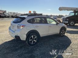 (Shrewsbury, MA) 2015 Subaru XV Crosstrek AWD Hybrid 4-Door Hatch Back Runs & Moves) (Rust Damage