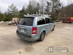 (Saint Regis Falls, NY) 2008 Chrysler Town & Country Mini Passenger Van Runs & Moves)  (Jump To Star