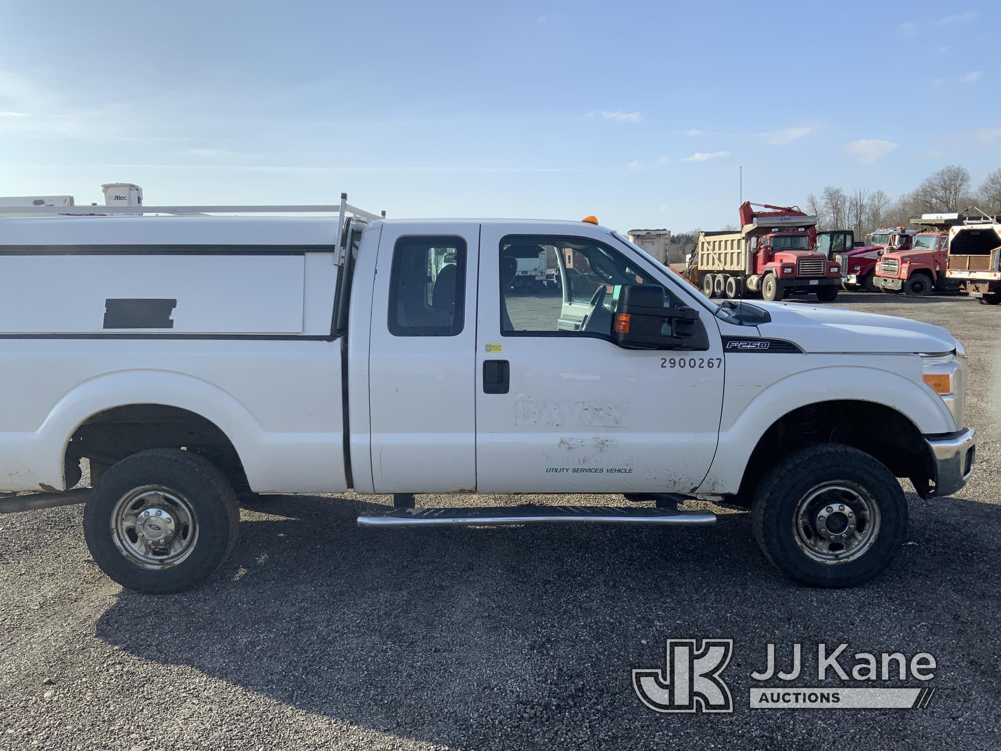 (Ashland, OH) 2015 Ford F250 4x4 Extended-Cab Pickup Truck Runs & Moves) (Check Engine Light On, Rus