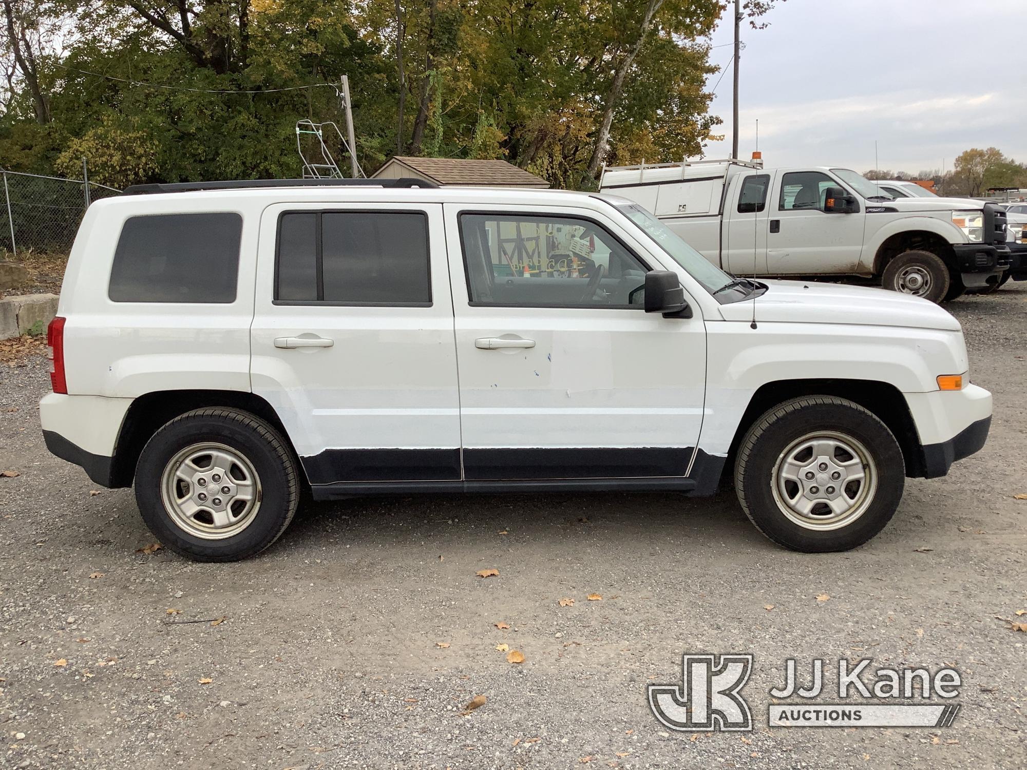 (Plymouth Meeting, PA) 2014 Jeep Patriot 4-Door Sport Utility Vehicle Runs & Moves, Body & Rust Dama