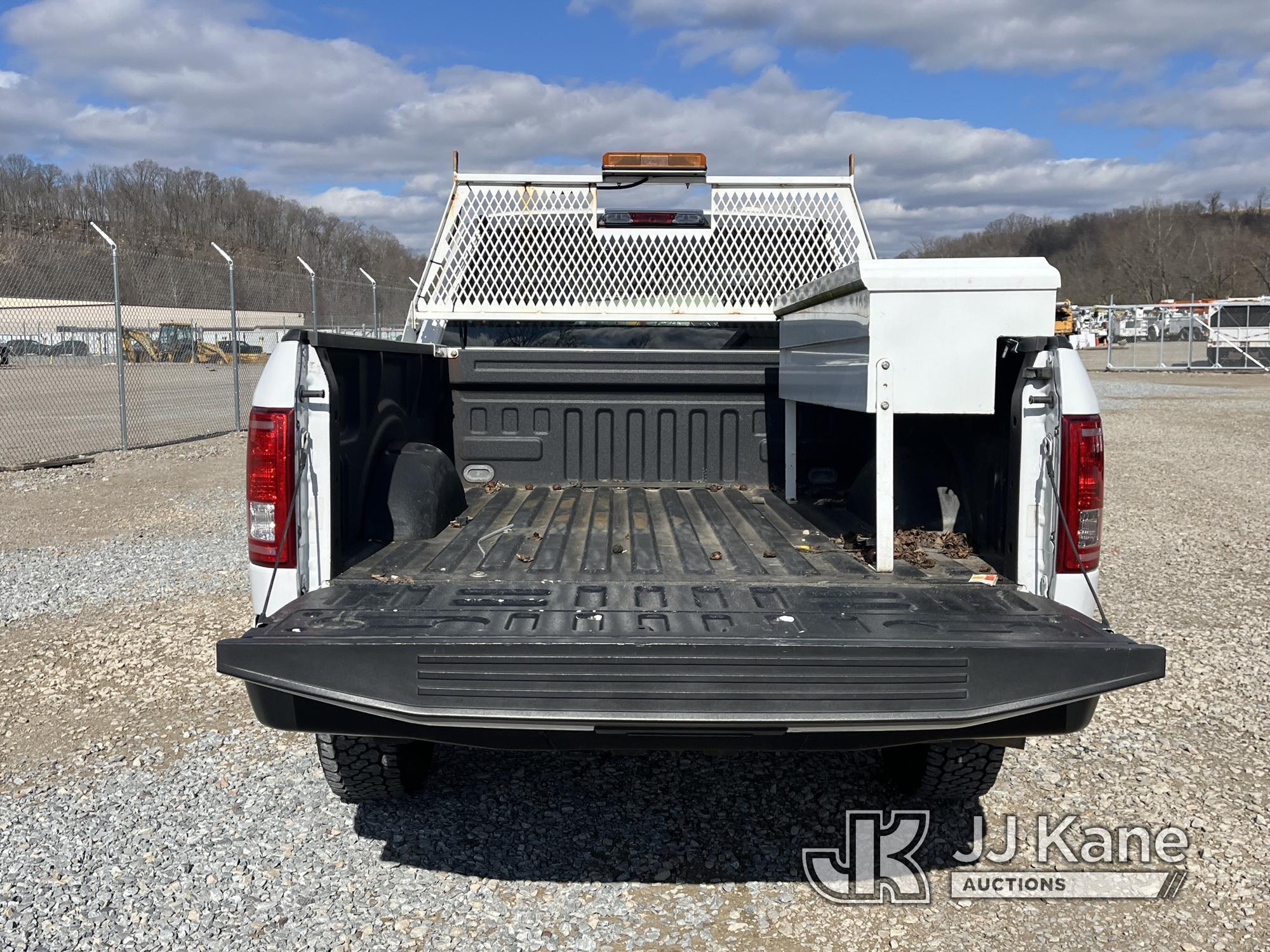 (Smock, PA) 2017 Ford F150 4x4 Extended-Cab Pickup Truck Runs & Moves, Rust, Paint & Body Damage