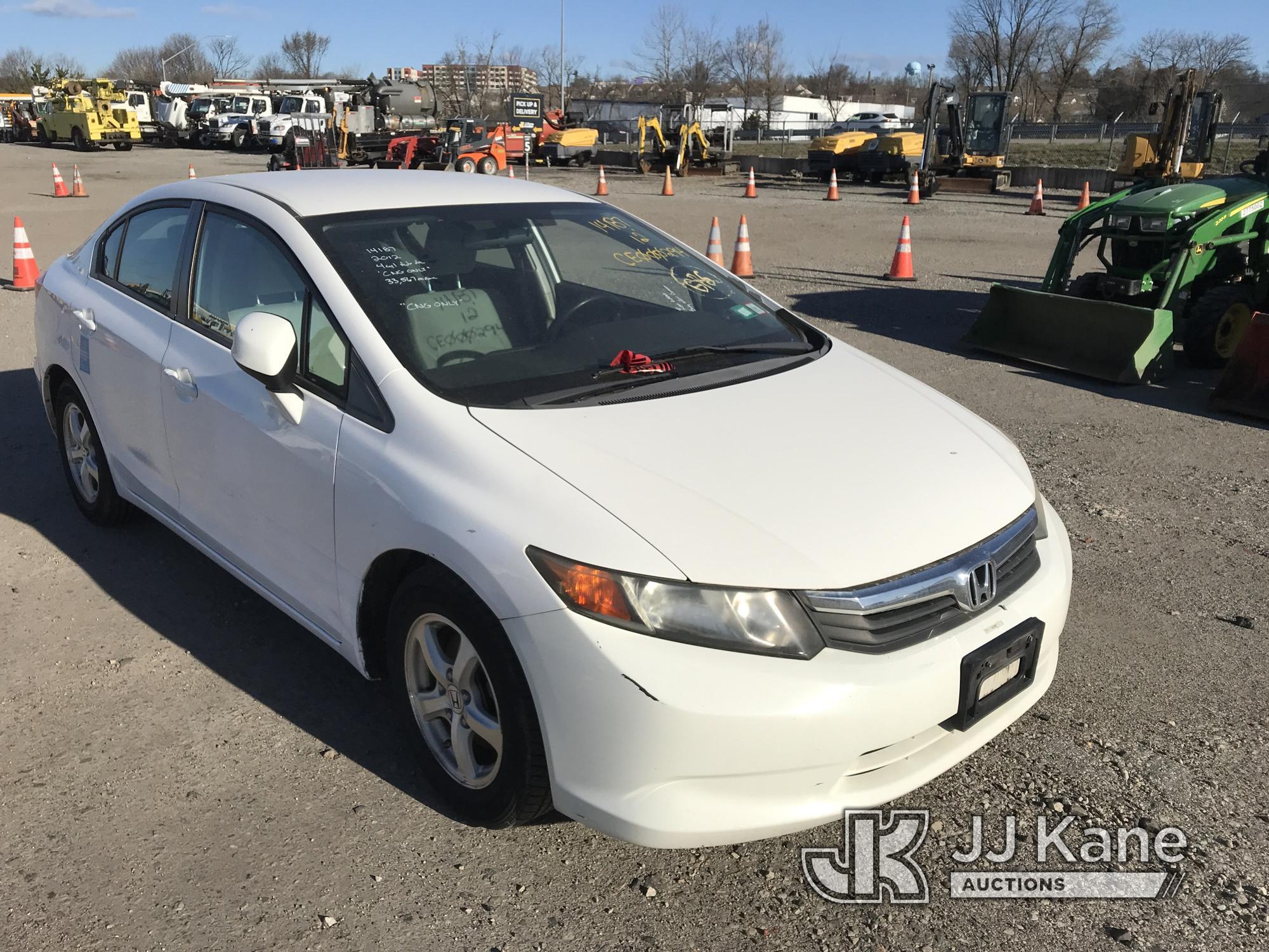 (Plymouth Meeting, PA) 2012 Honda Civic 4-Door Sedan CNG Only) (Runs & Moves, Body & Rust Damage