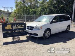 (Plymouth Meeting, PA) 2013 Dodge Grand Caravan Mini Passenger Van Runs & Moves, Body & Rust Damage