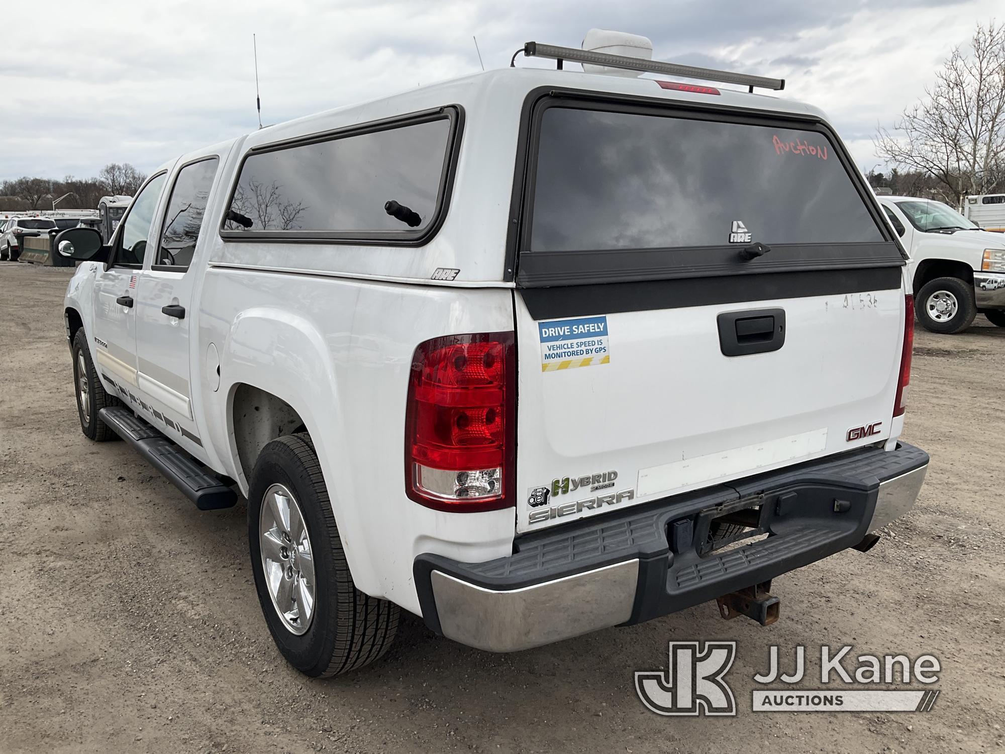 (Plymouth Meeting, PA) 2009 GMC Sierra Hybrid 4x4 Crew-Cab Pickup Truck Runs & Moves, Body & Rust Da