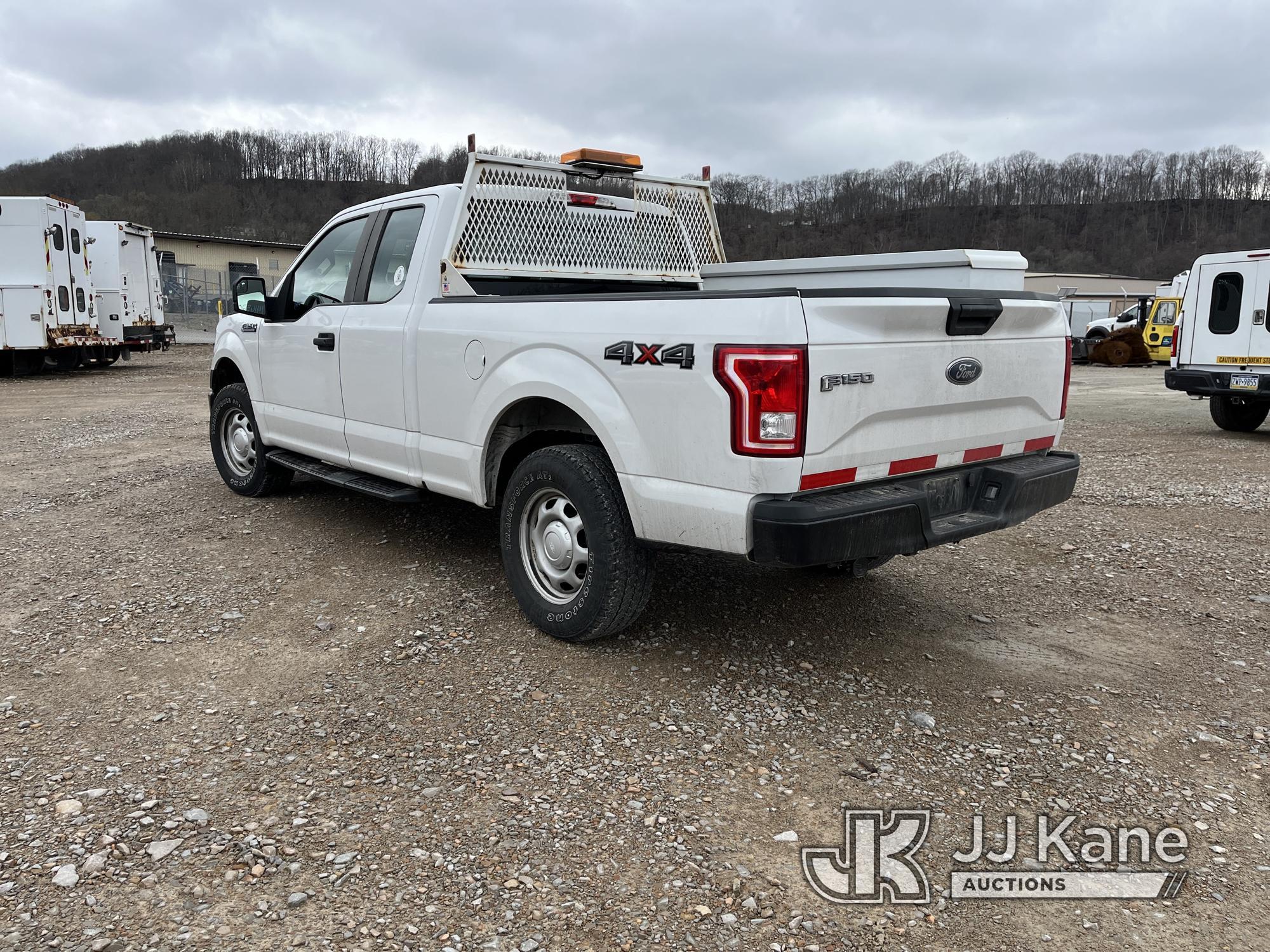 (Smock, PA) 2017 Ford F150 4x4 Extended-Cab Pickup Truck Runs & Moves, Rust Damage