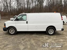 (Shrewsbury, MA) 2014 Chevrolet Express G1500 AWD Cargo Van Runs & Moves) (Rust Damage, Bad Curbside