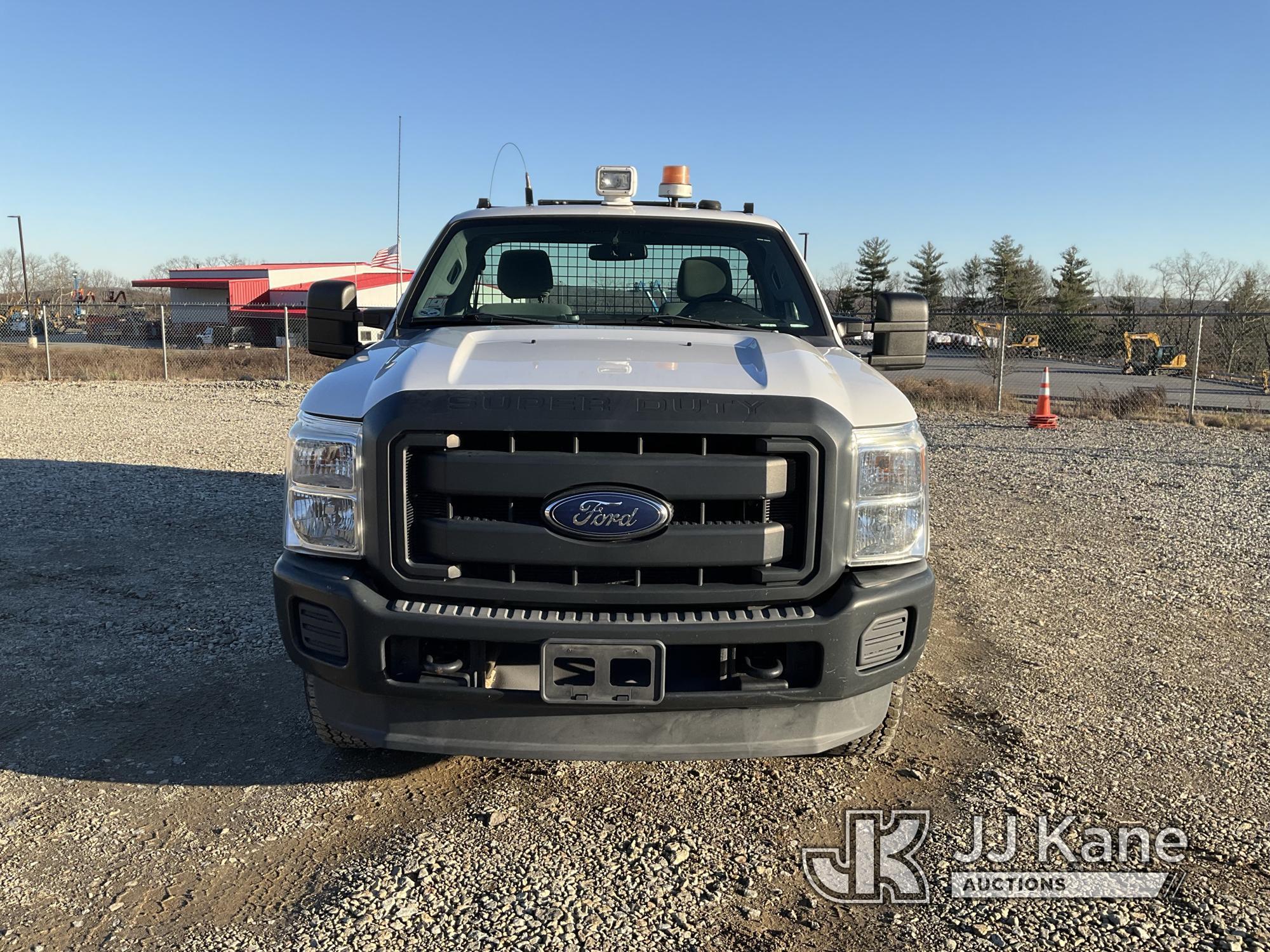 (Shrewsbury, MA) 2015 Ford F250 4x4 Pickup Truck Runs & Moves) (Body & Rust Damage