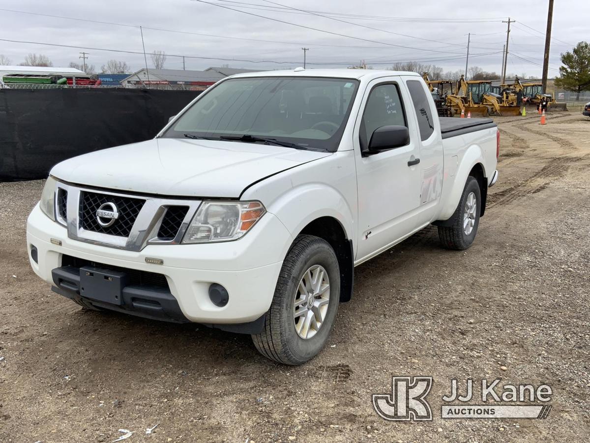 (Charlotte, MI) 2016 Nissan Frontier 4x4 Extended-Cab Pickup Truck Runs, Moves, Body Damage, Jump To