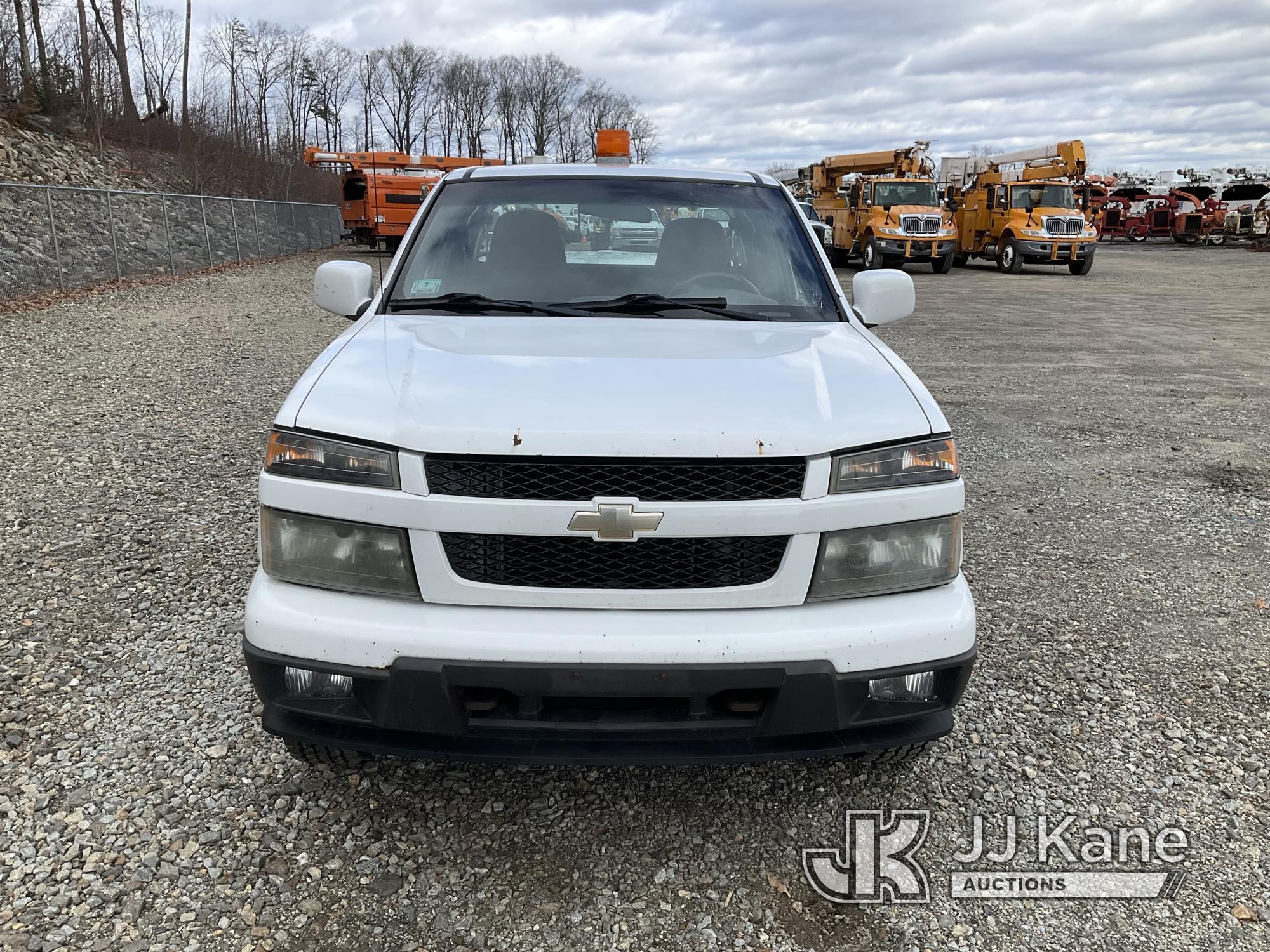 (Shrewsbury, MA) 2010 Chevrolet Colorado 4x4 Extended-Cab Pickup Truck Runs & Moves) (Rusted Frame,