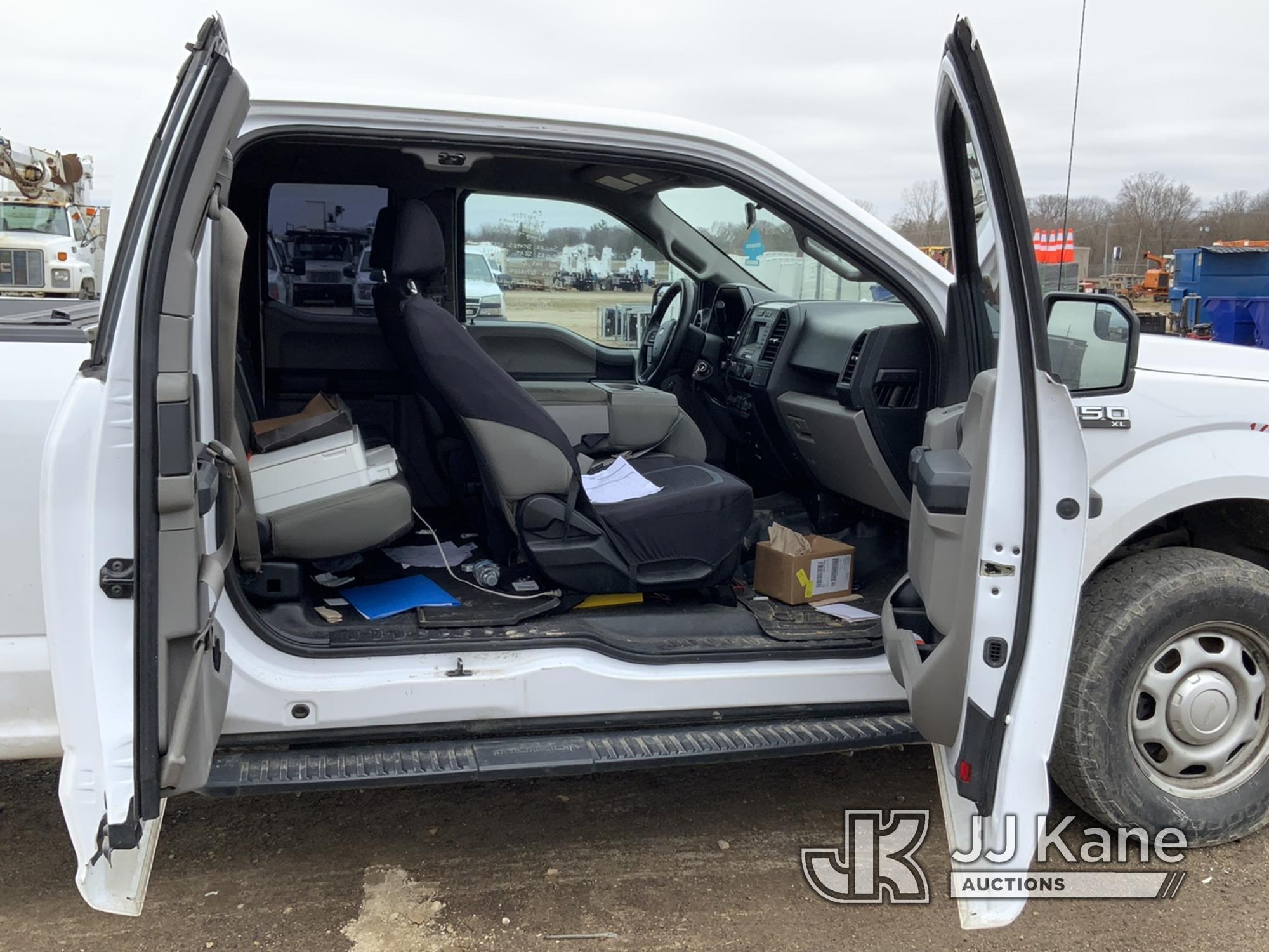 (Charlotte, MI) 2016 Ford F150 4x4 Extended-Cab Pickup Truck Runs, Moves, Jump To Start, Engine Ligh