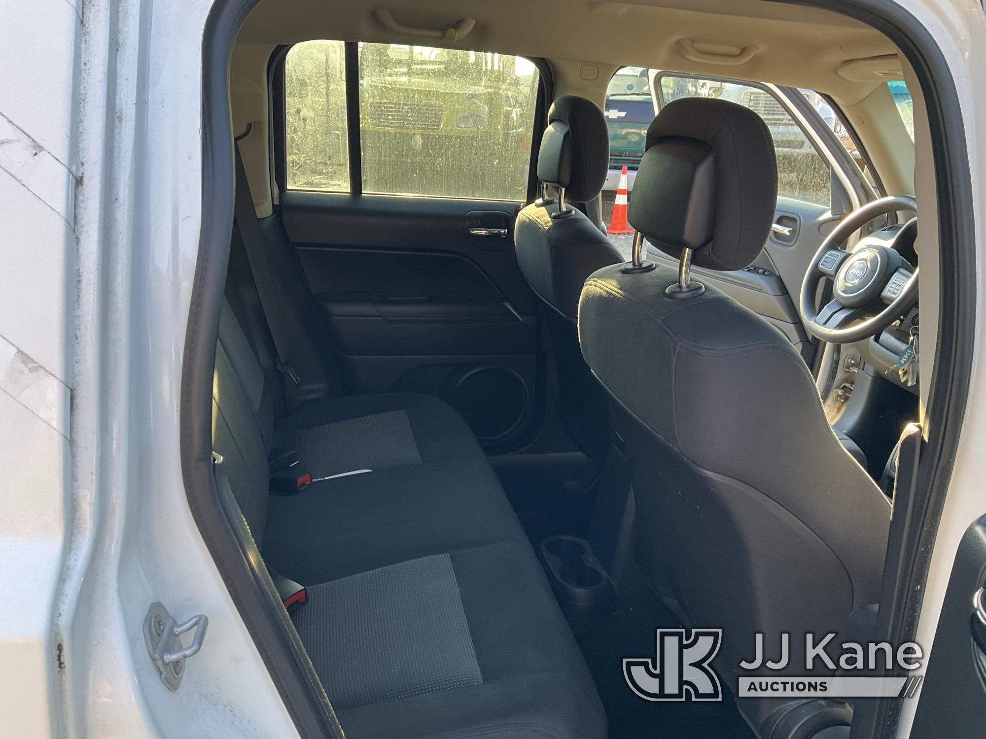 (Shrewsbury, MA) 2013 Jeep Patriot 4x4 4-Door Sport Utility Vehicle Runs & Moves) (Rust Damage