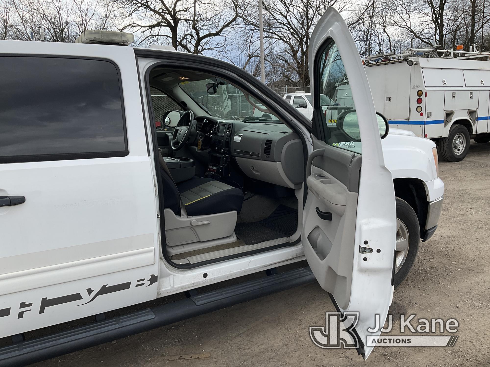 (Plymouth Meeting, PA) 2009 GMC Sierra Hybrid 4x4 Crew-Cab Pickup Truck Runs & Moves, Body & Rust Da