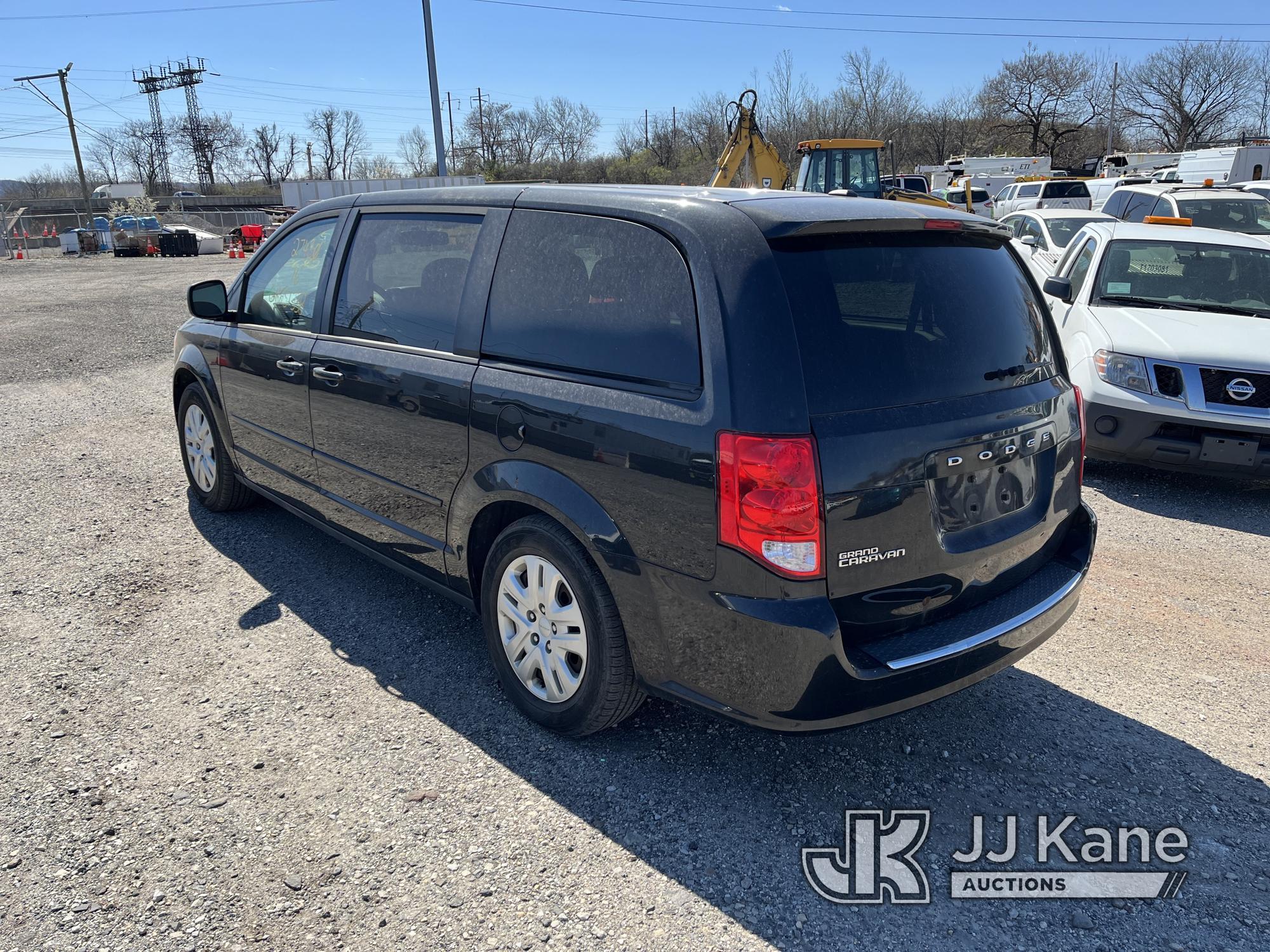 (Plymouth Meeting, PA) 2016 Dodge Grand Caravan Mini Passenger Van Runs & Moves, Body & Rust Damage