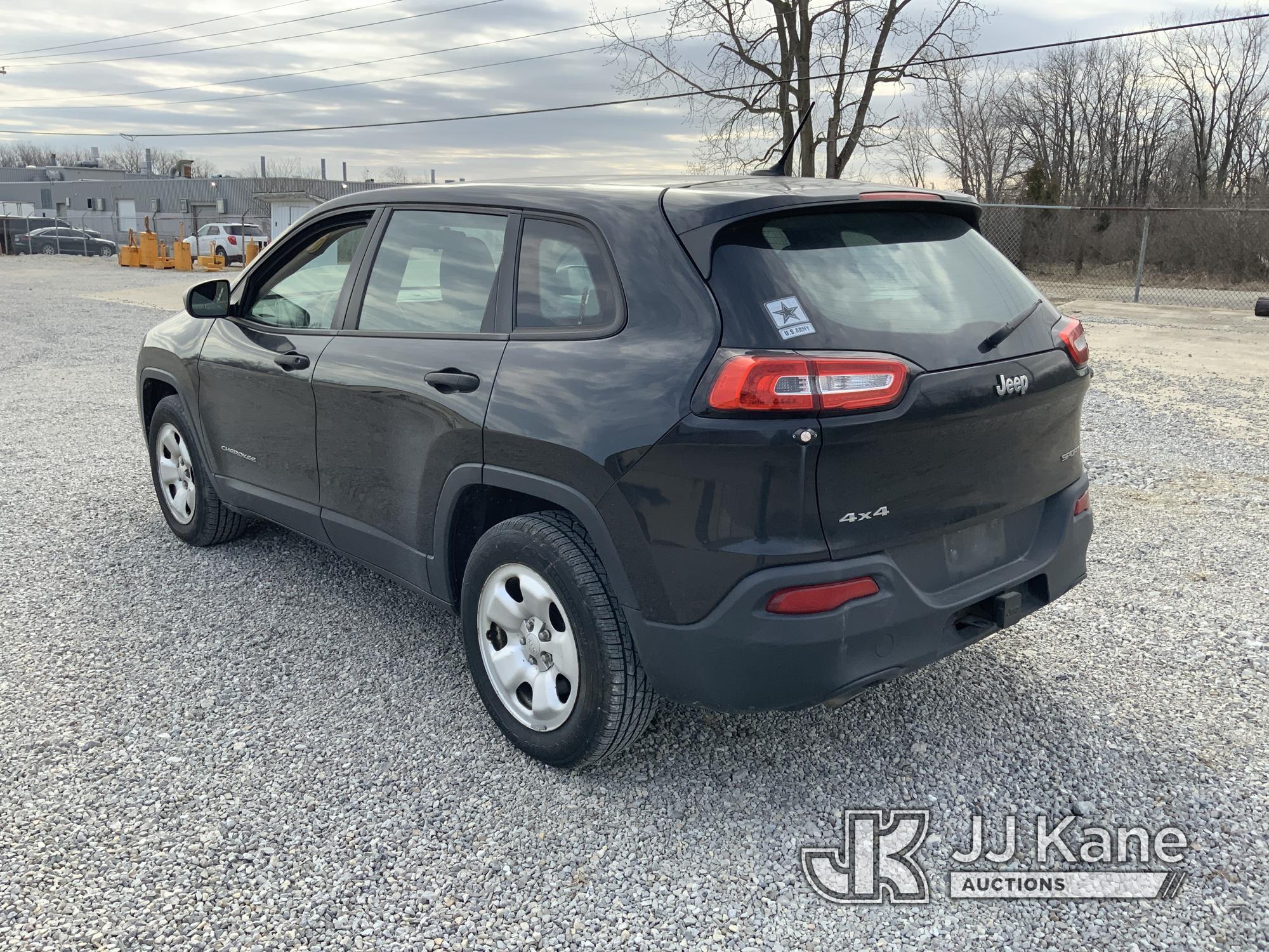 (Fort Wayne, IN) 2015 Jeep Cherokee 4x4 4-Door Sport Utility Vehicle Runs & Moves