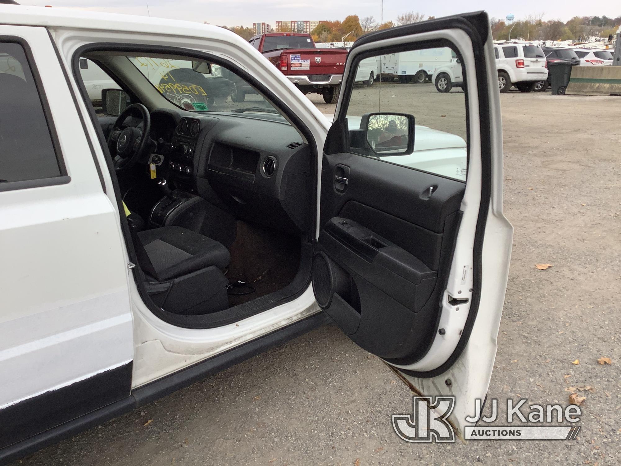 (Plymouth Meeting, PA) 2014 Jeep Patriot 4-Door Sport Utility Vehicle Runs & Moves, Body & Rust Dama