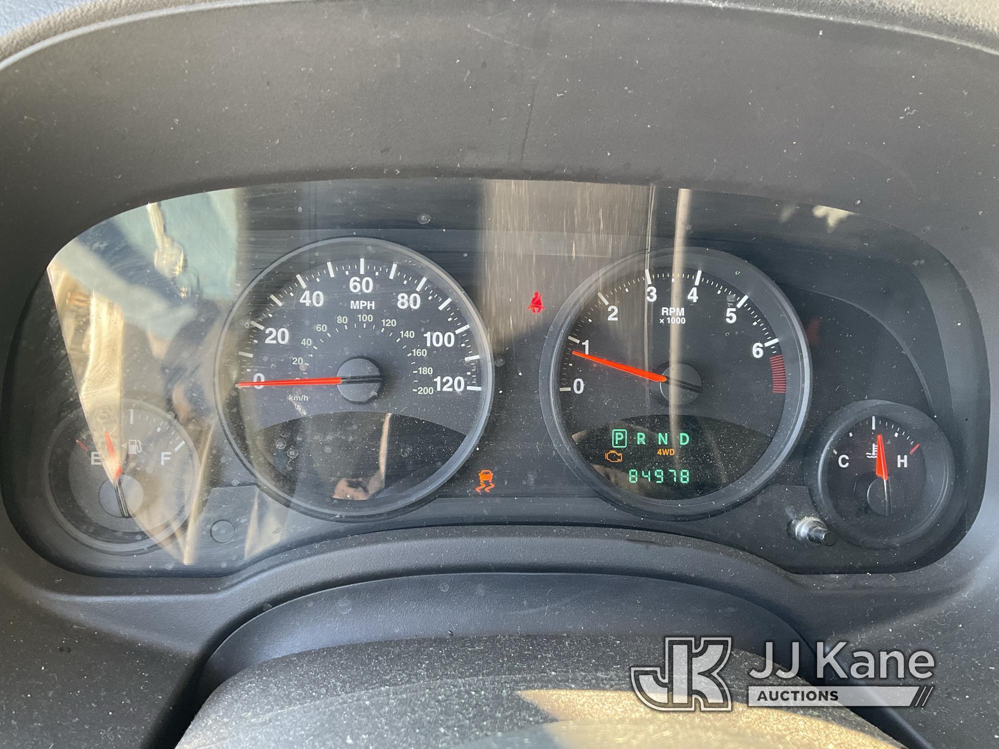 (Shrewsbury, MA) 2013 Jeep Patriot 4x4 4-Door Sport Utility Vehicle Runs & Moves) (Check Engine Ligh