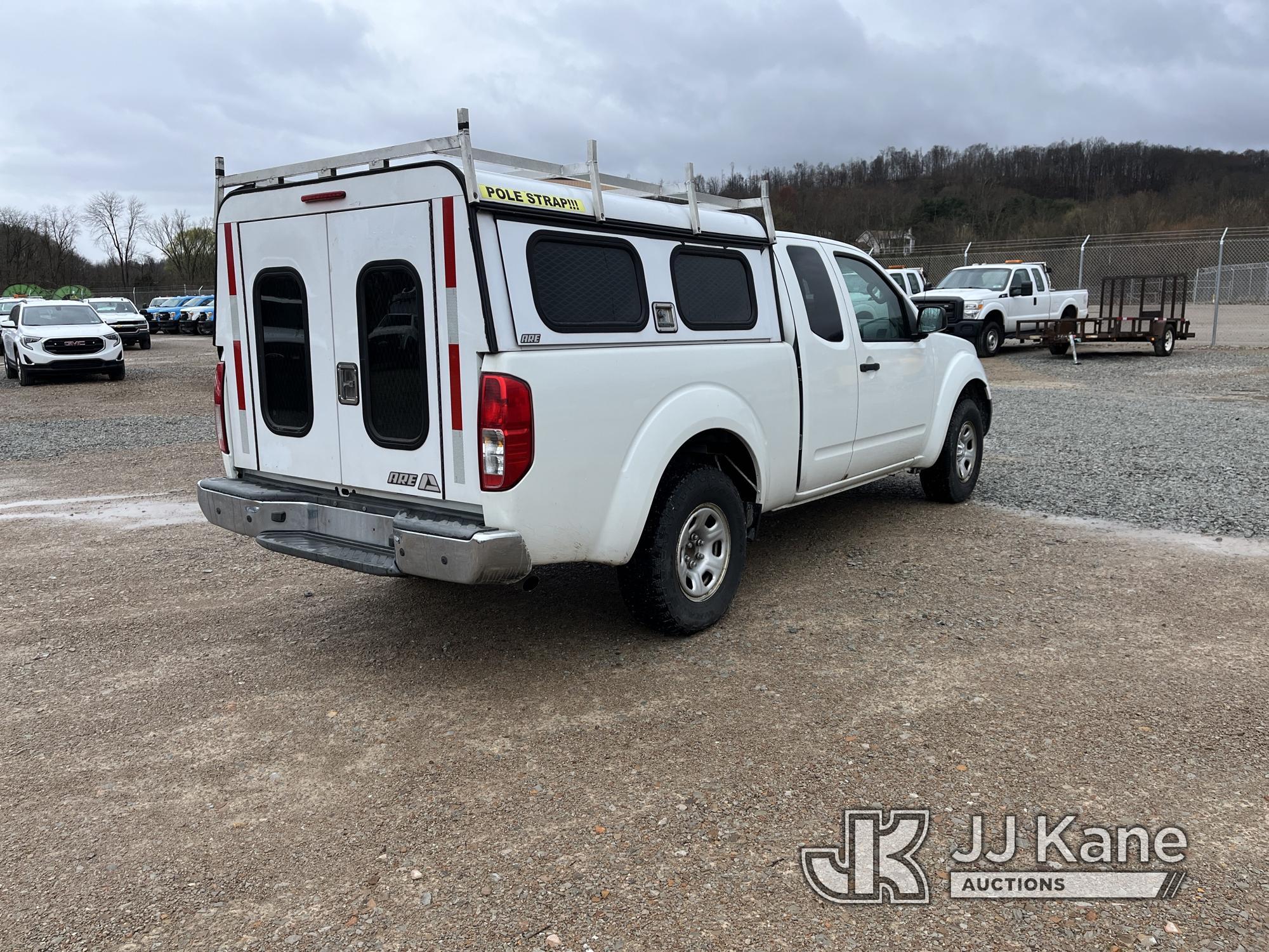 (Smock, PA) 2016 Nissan Frontier Extended-Cab Pickup Truck Runs & Moves, Rust & Paint Damage