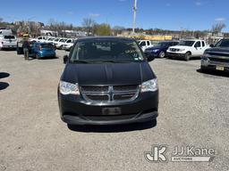 (Plymouth Meeting, PA) 2016 Dodge Grand Caravan Mini Passenger Van Runs & Moves, Body & Rust Damage