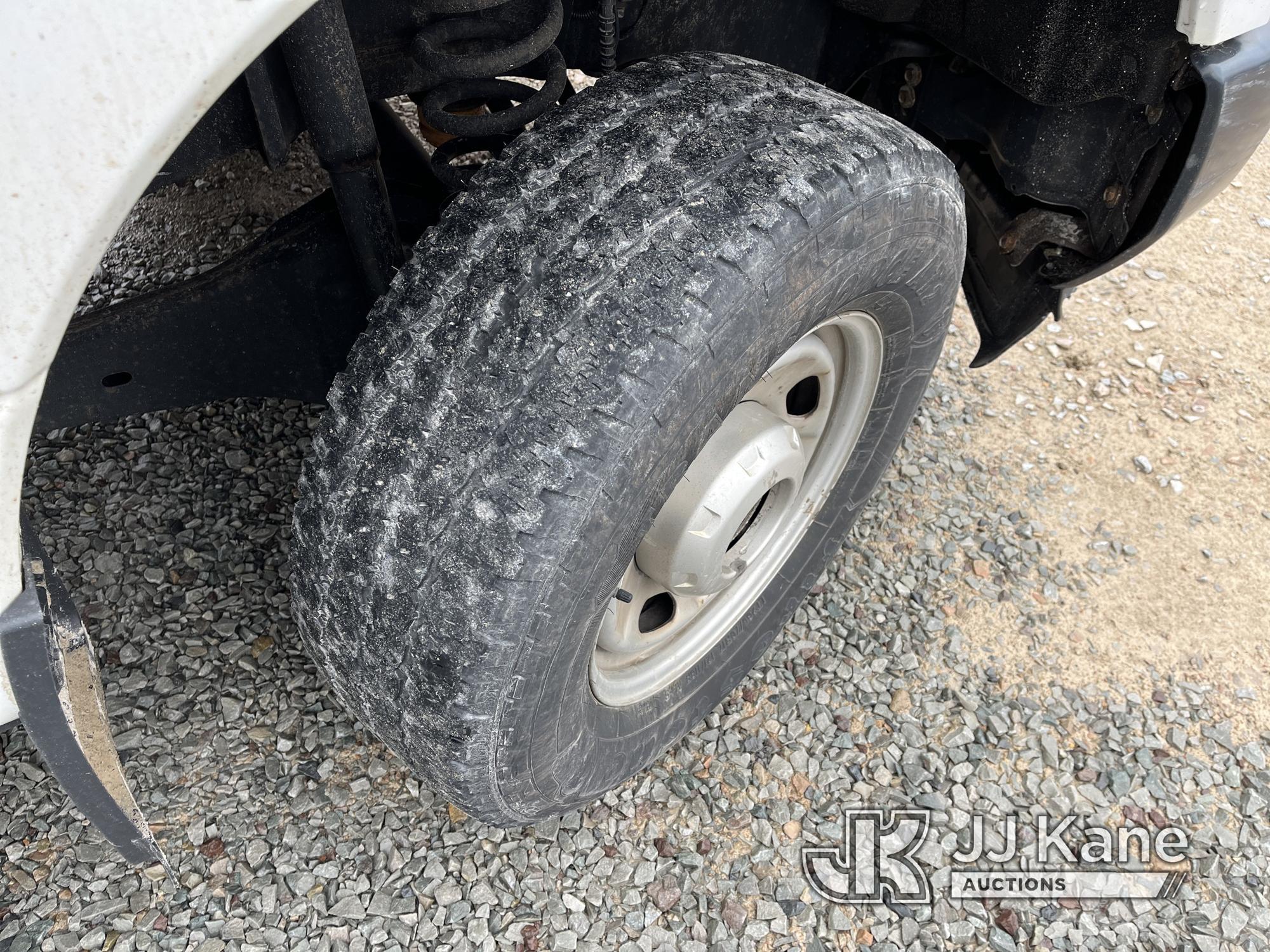 (Smock, PA) 2017 Ford F250 4x4 Extended-Cab Pickup Truck Runs & Moves, Rust Damage