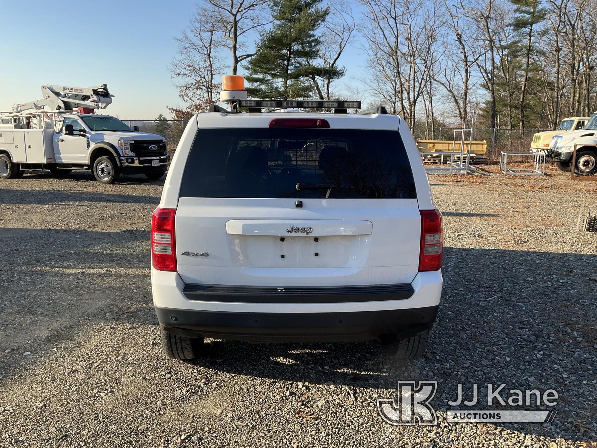 (Shrewsbury, MA) 2013 Jeep Patriot 4x4 4-Door Sport Utility Vehicle Runs & Moves) (Rust Damage