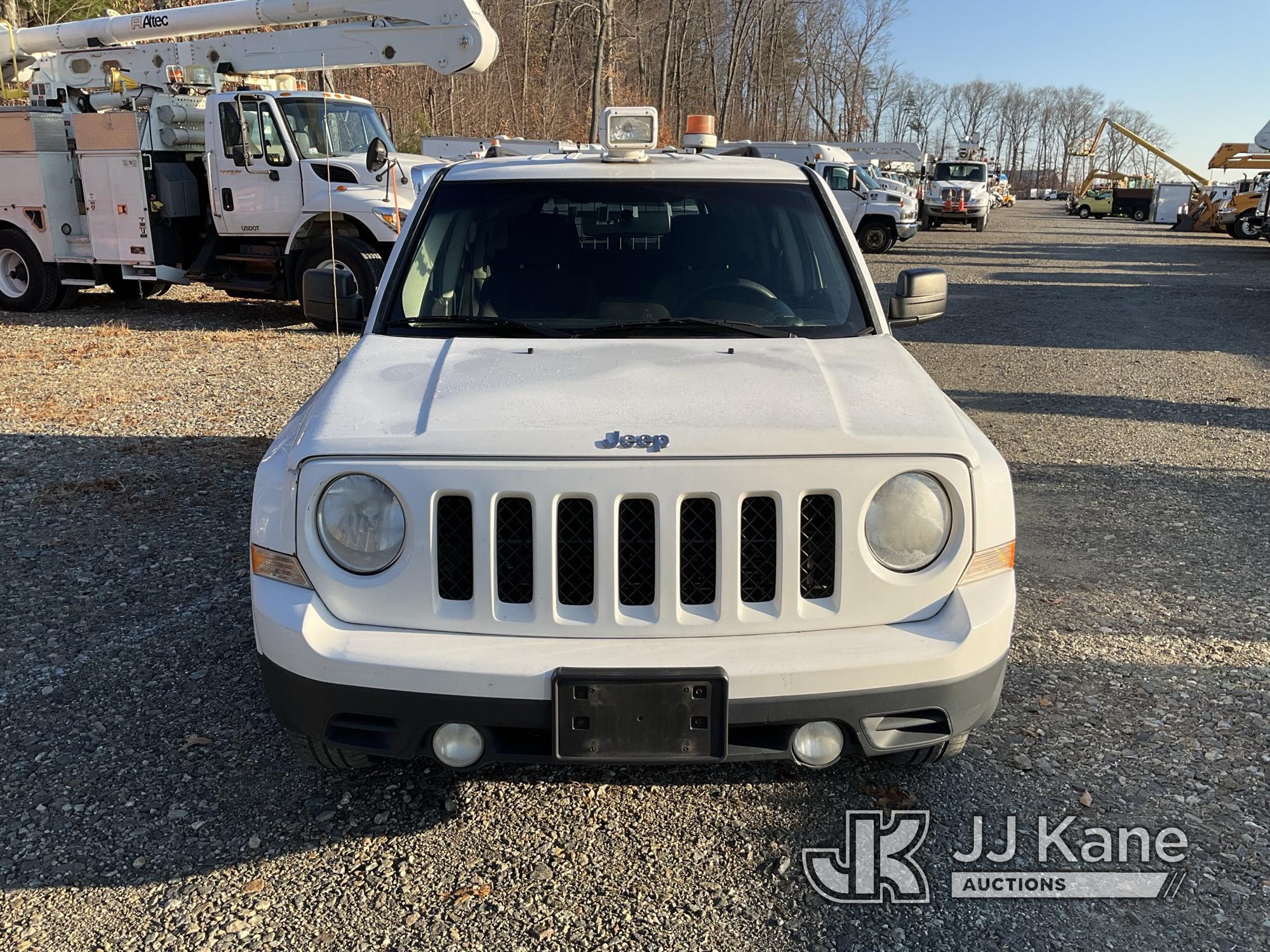 (Shrewsbury, MA) 2013 Jeep Patriot 4x4 4-Door Sport Utility Vehicle Runs & Moves) (Rust Damage