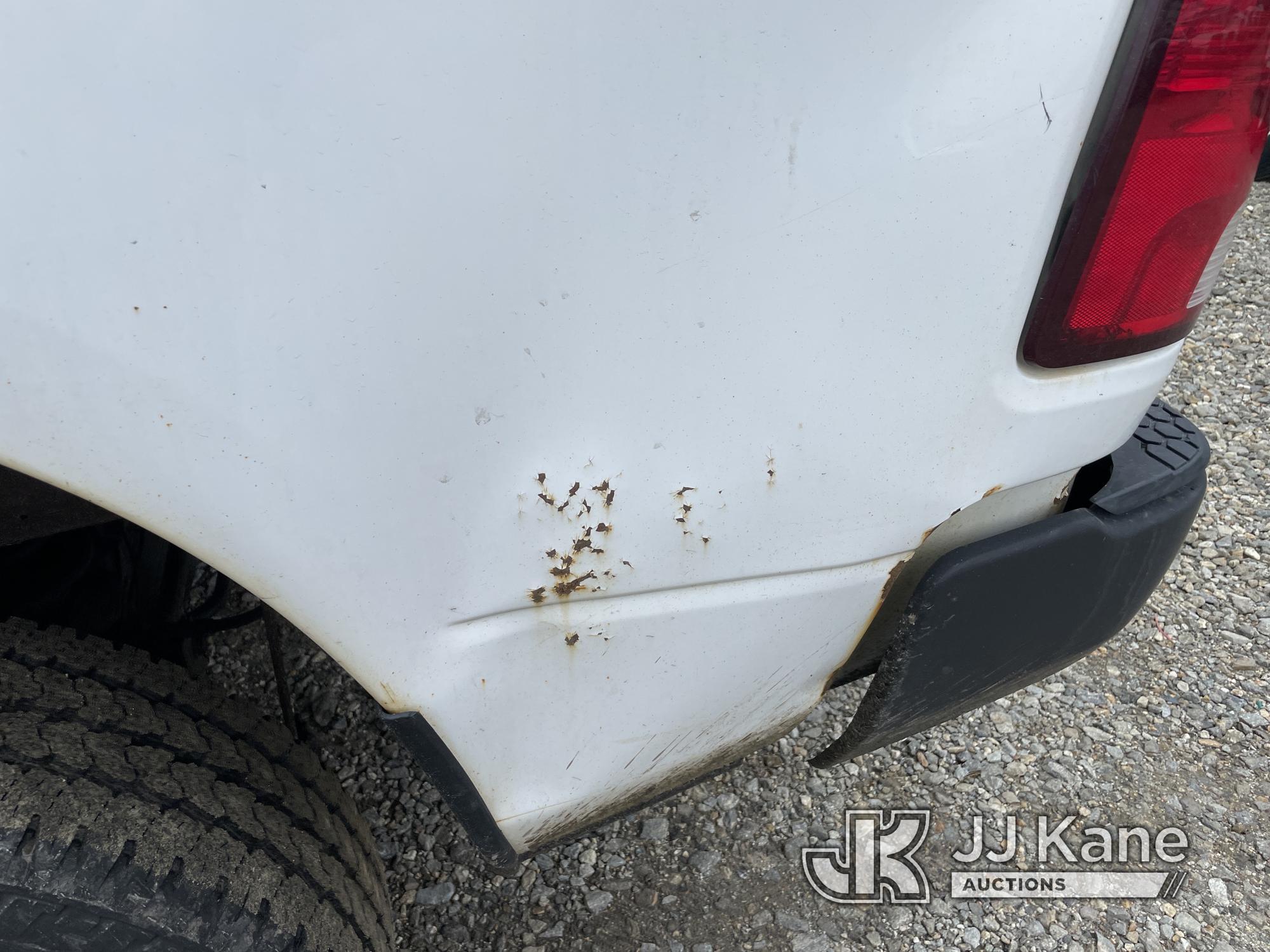 (Shrewsbury, MA) 2016 RAM 2500 4x4 Crew-Cab Pickup Truck Runs & Moves) (Body & Rust Damage