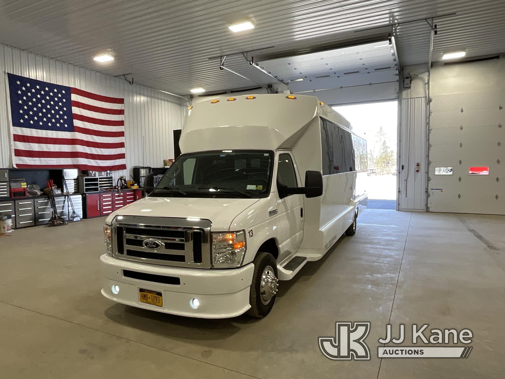 (Kingston, NY) 2014 Ford E450 Tiffany Coach Bus, (Rated As A Van, Non CDL) Runs & Moves) (Check Engi