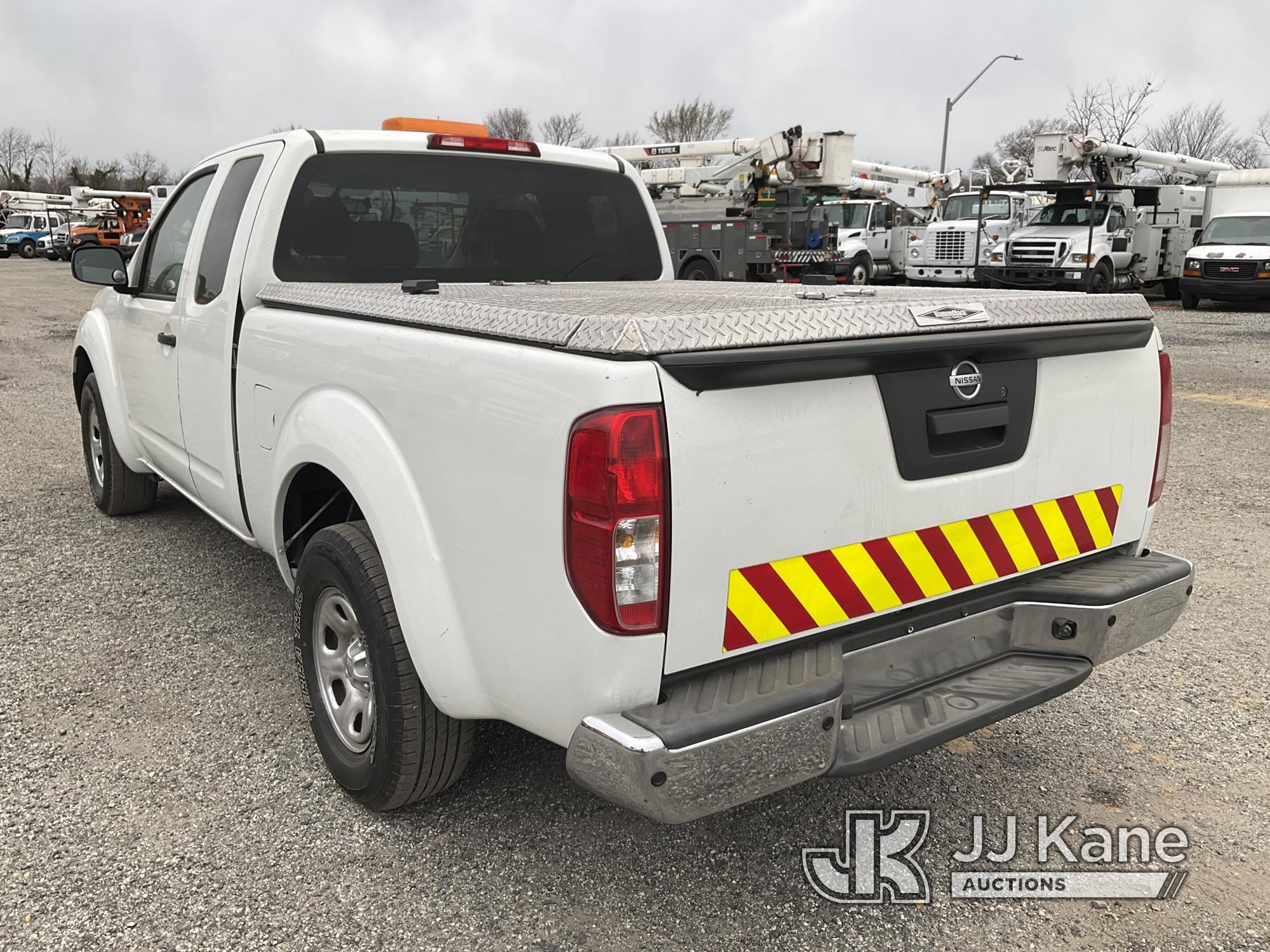 (Plymouth Meeting, PA) 2015 Nissan Frontier Extended-Cab Pickup Truck Runs & Moves, Check Engine Lig