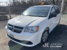 2012 Dodge Grand Caravan Mini Passenger Van Runs & Moves, Body & Rust Damage