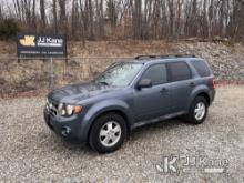 2011 Ford Escape 4x4 4-Door Sport Utility Vehicle Runs & Moves) (Bad Frame, Rust Damage, Minor Body 