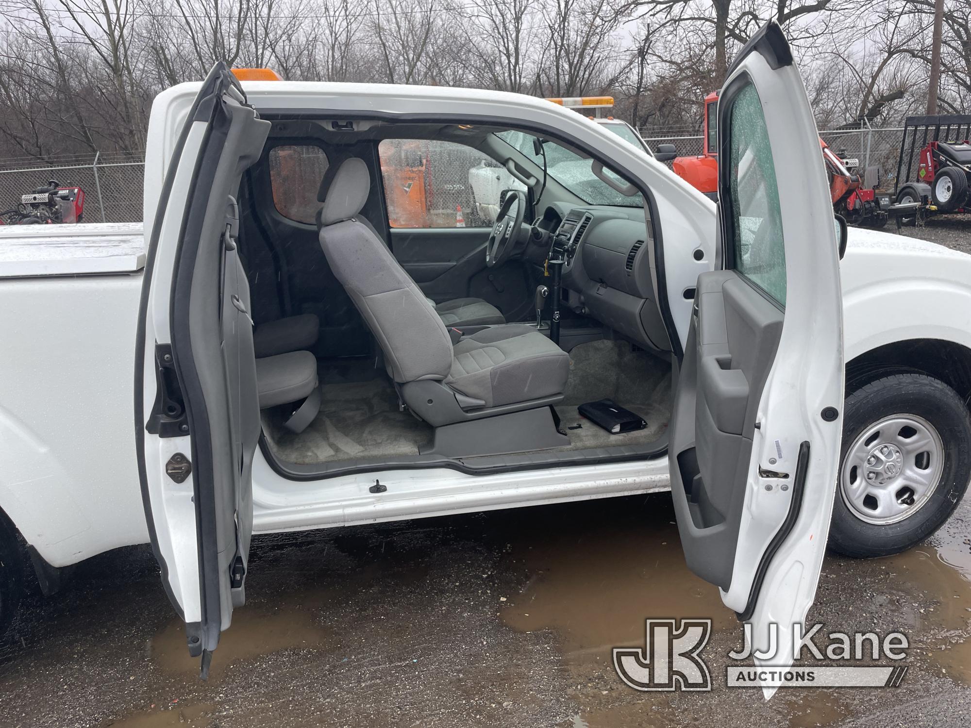 (Plymouth Meeting, PA) 2016 Nissan Frontier Extended-Cab Pickup Truck Runs & Moves, Body& Rust Damag