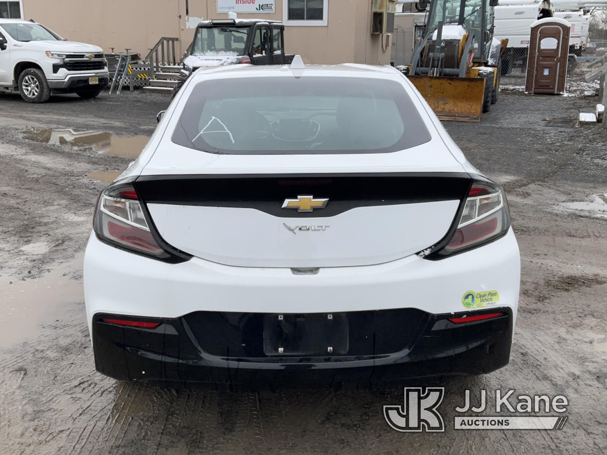 (Rome, NY) 2017 Chevrolet Volt Hydrid 4-Door Hatch Back Runs & Moves, Body & Rust Damage, Service Ba