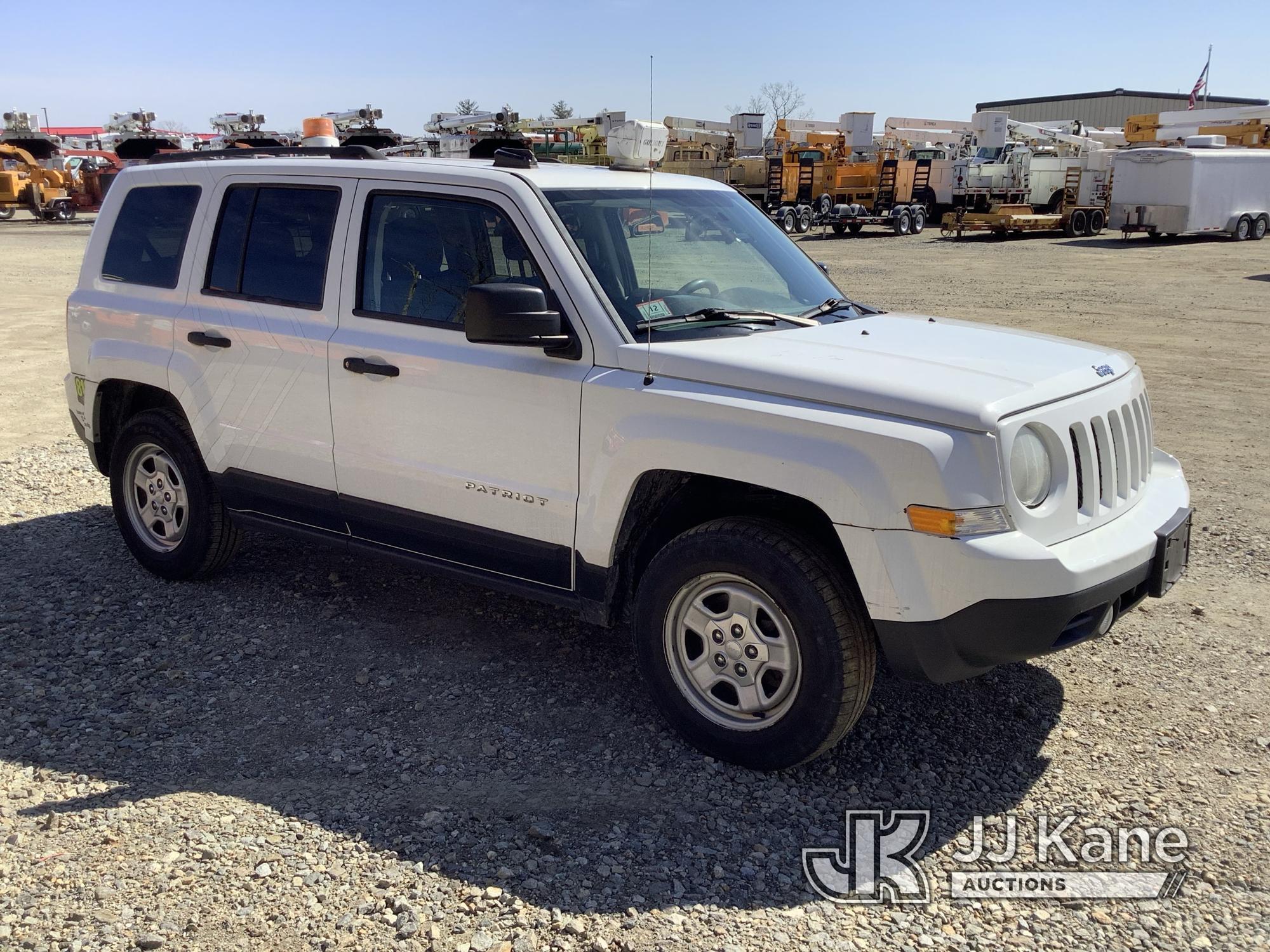 (Shrewsbury, MA) 2014 Jeep Patriot 4x4 4-Door Sport Utility Vehicle Runs & Moves) (Rust Damage