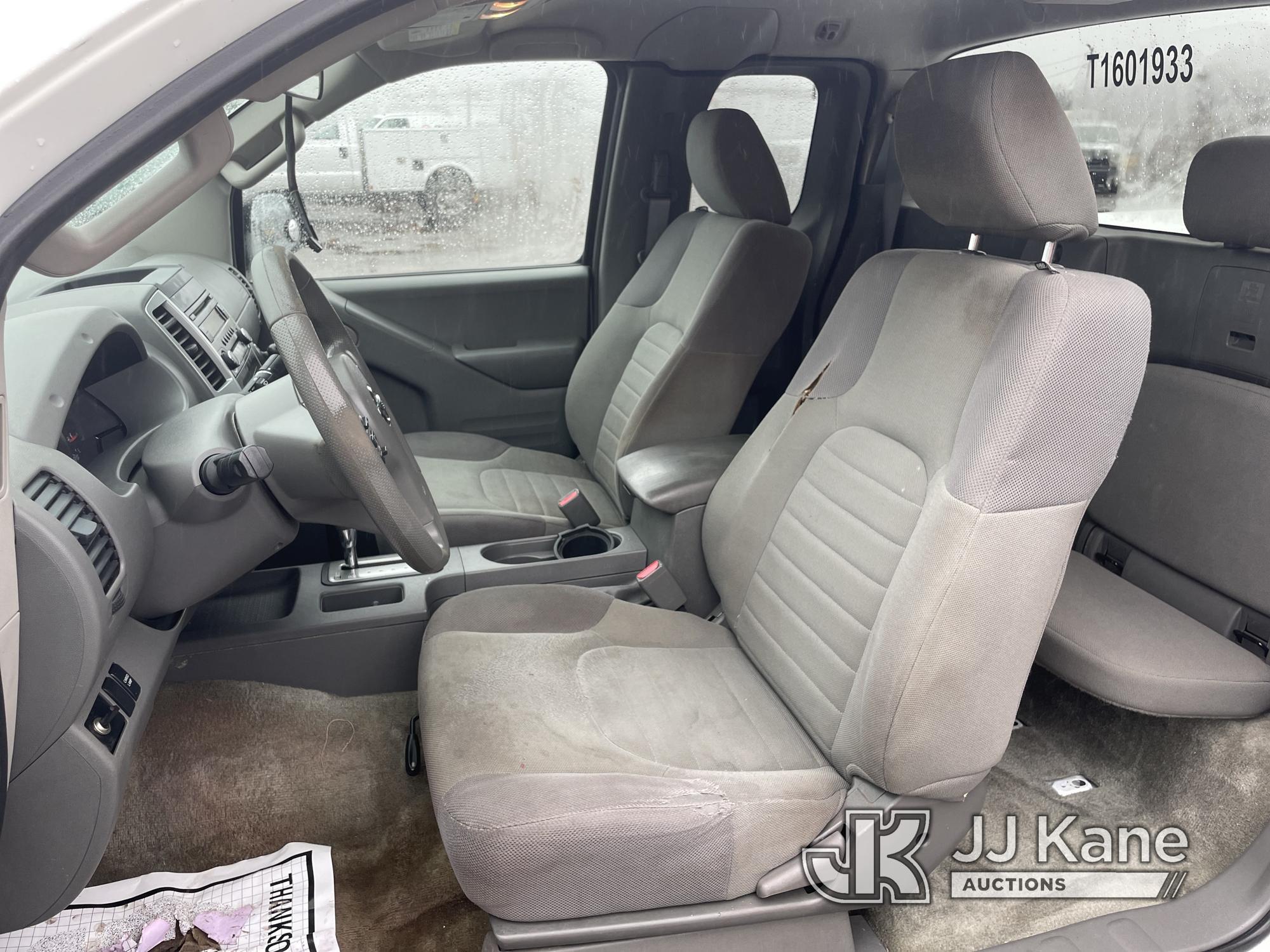 (Plymouth Meeting, PA) 2016 Nissan Frontier Extended-Cab Pickup Truck Runs & Moves, Body& Rust Damag