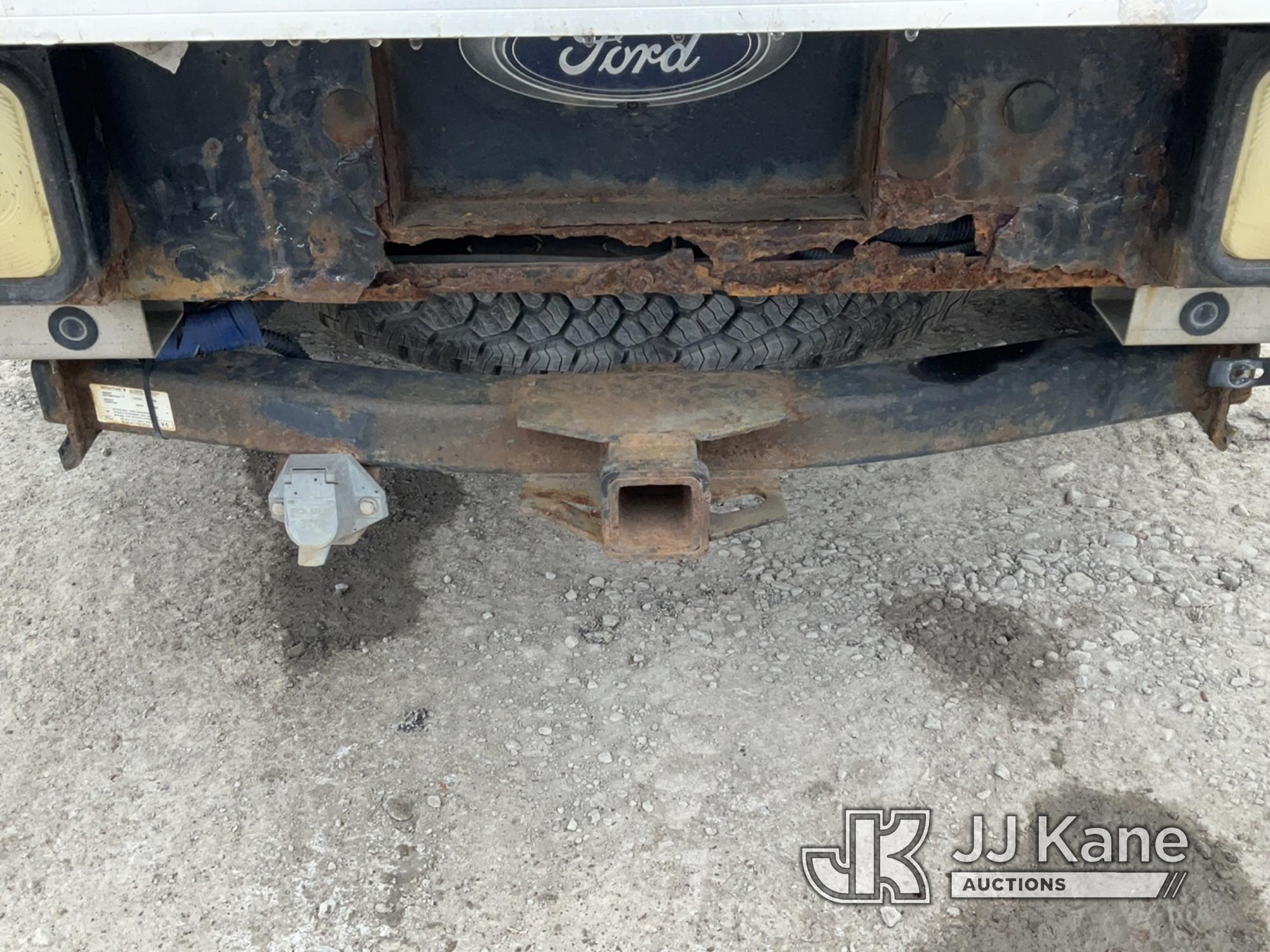 (Rome, NY) 2015 Ford F250 4x4 Extended-Cab Pickup Truck Runs & Moves, Body & Rust Damage, Liftgate O