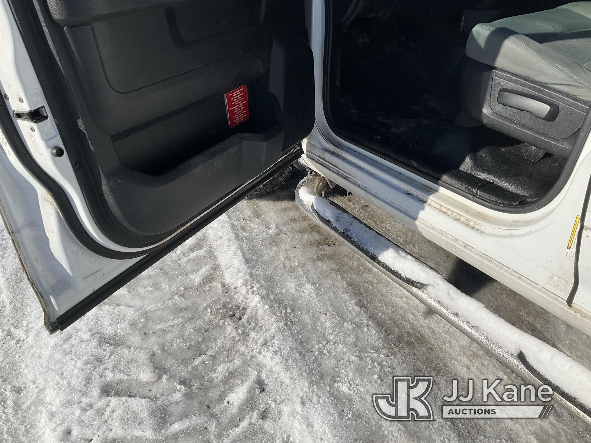 (Shrewsbury, MA) 2014 RAM 1500 4x4 Extended-Cab Pickup Truck Runs & Moves) (Rust Damage