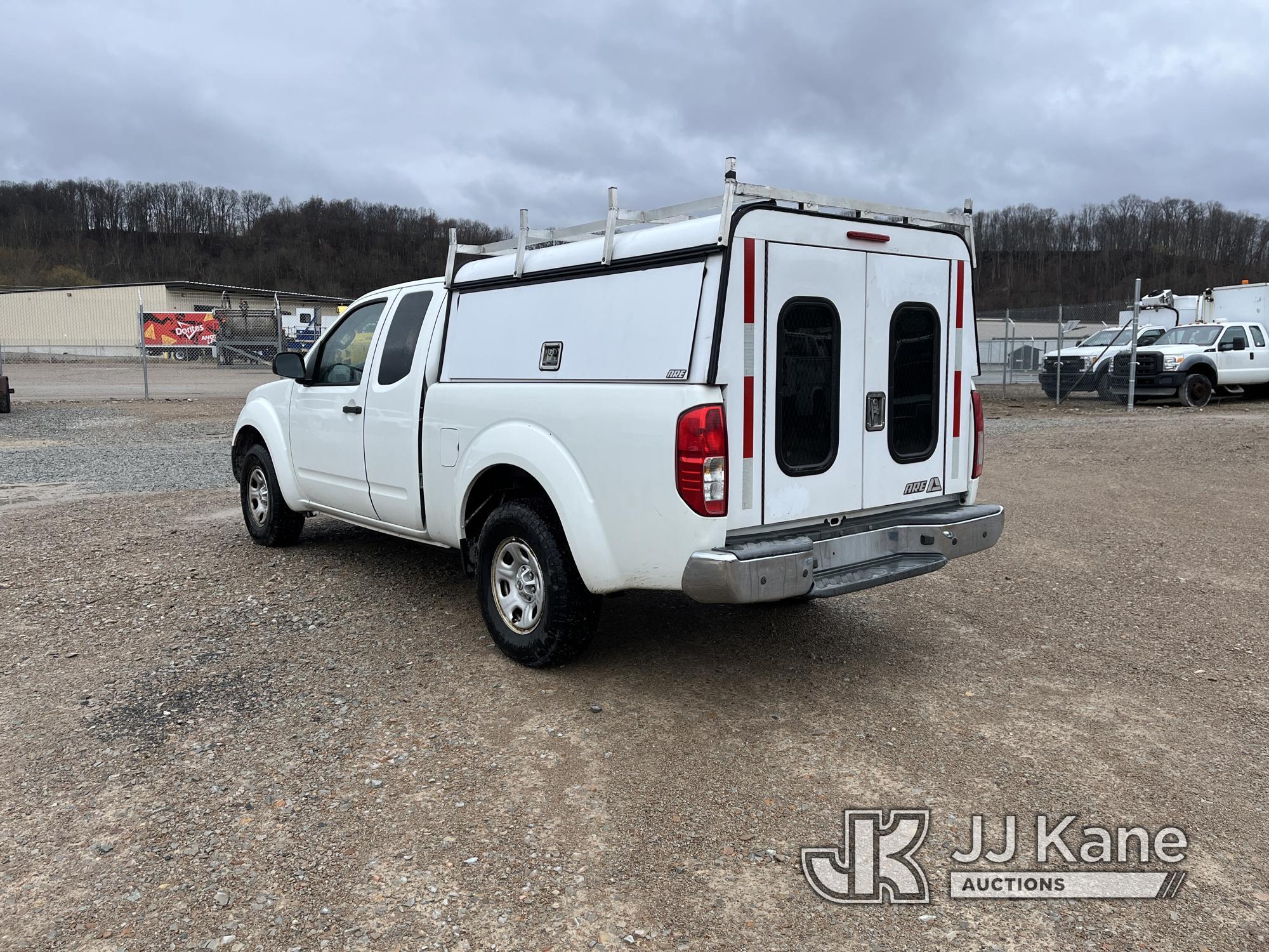(Smock, PA) 2016 Nissan Frontier Extended-Cab Pickup Truck Runs & Moves, Rust & Paint Damage