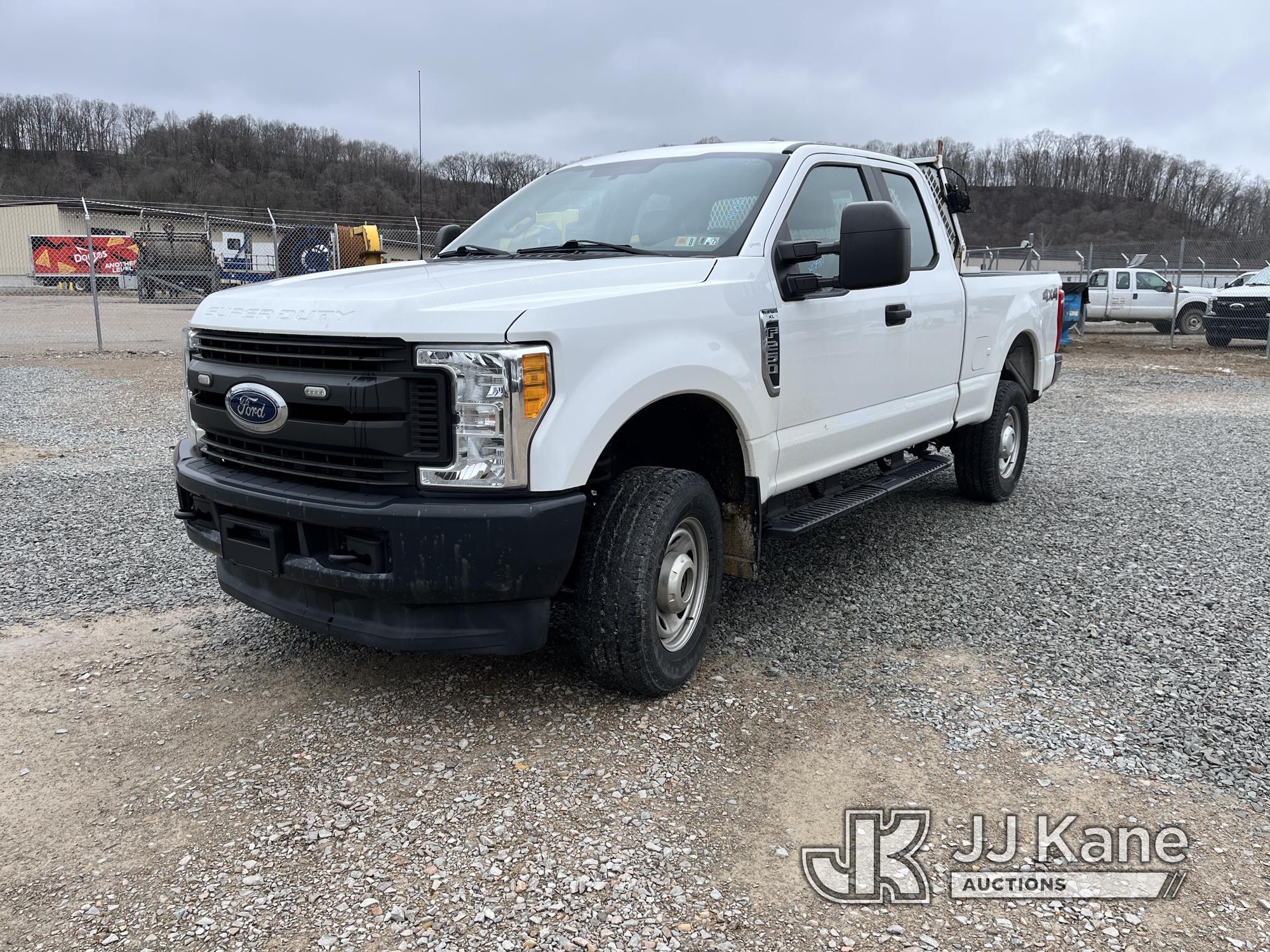 (Smock, PA) 2017 Ford F250 4x4 Extended-Cab Pickup Truck Runs & Moves, Rust Damage