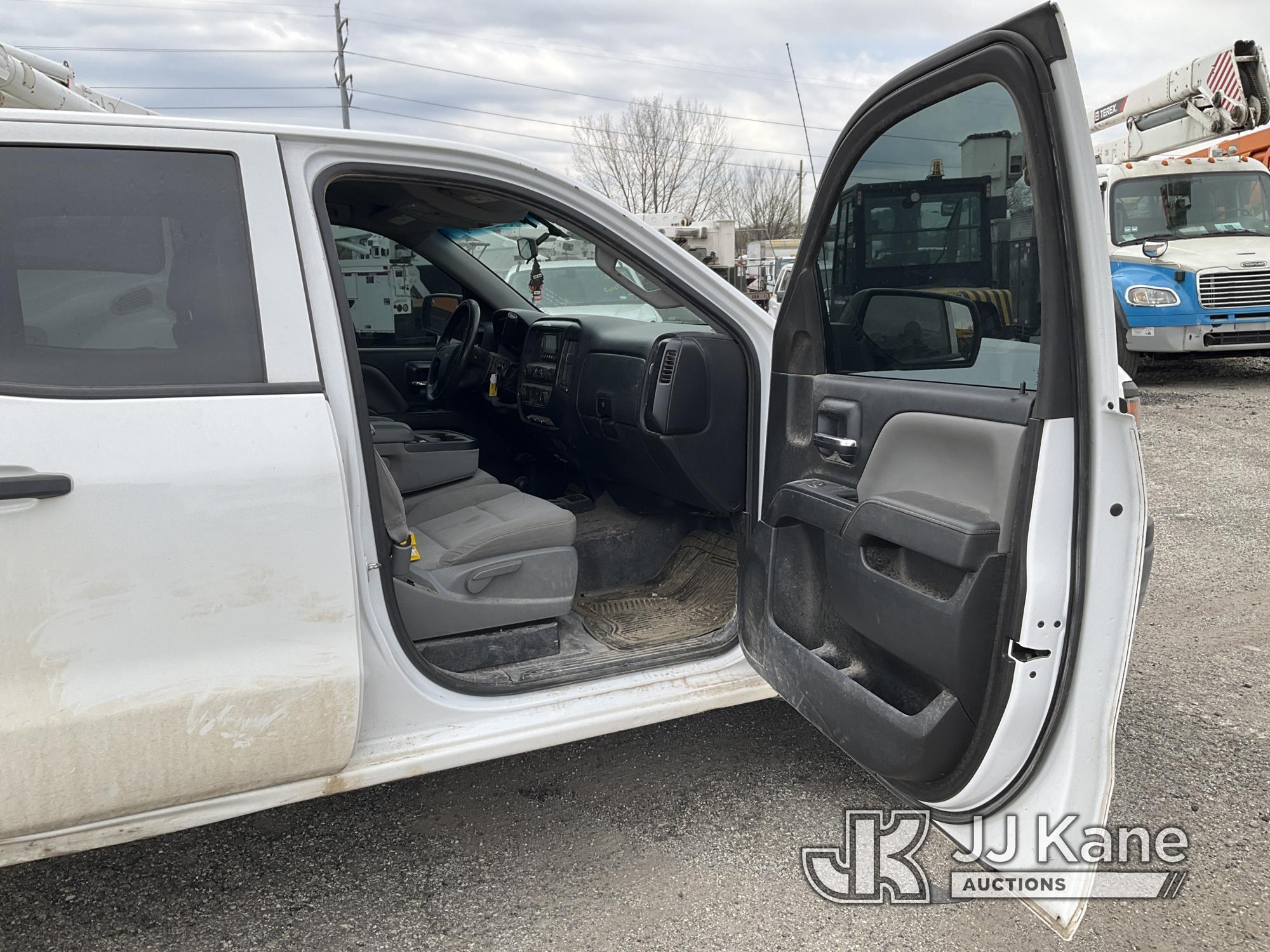 (Plymouth Meeting, PA) 2015 Chevrolet Silverado 1500 4x4 Extended-Cab Pickup Truck Runs & Moves, Che