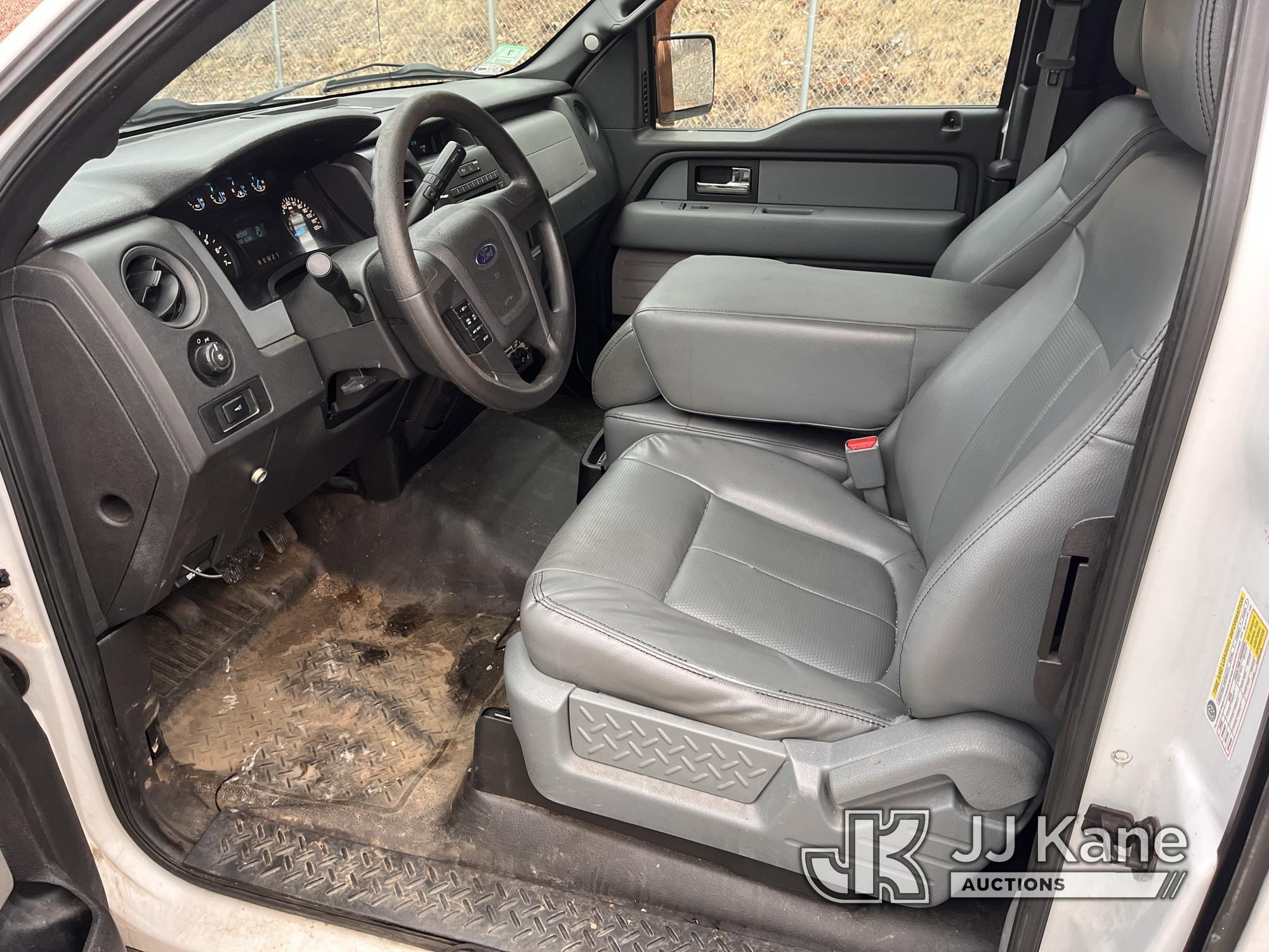 (Shrewsbury, MA) 2013 Ford F150 4x4 Extended-Cab Pickup Truck Runs & Moves) (Rust Damage