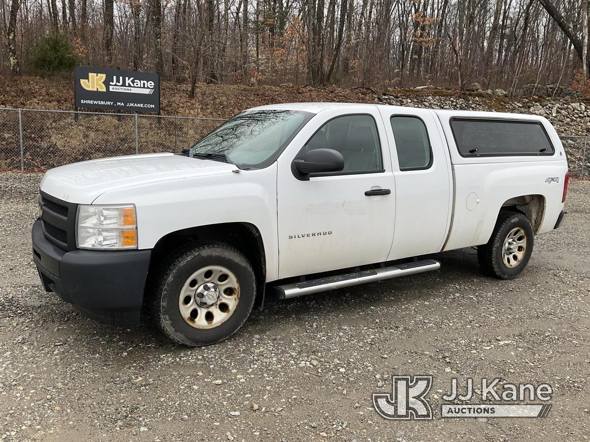 (Shrewsbury, MA) 2011 Chevrolet Silverado 1500 4x4 Extended-Cab Pickup Truck Runs & Moves) (Rust Dam