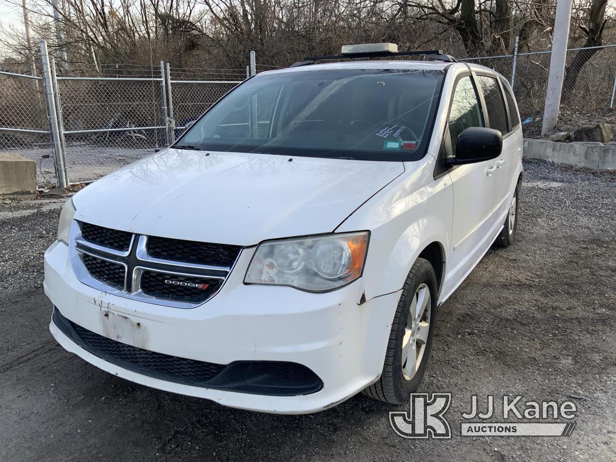 (Plymouth Meeting, PA) 2013 Dodge Grand Caravan Mini Passenger Van Runs & Moves, Body & Rust Damage,