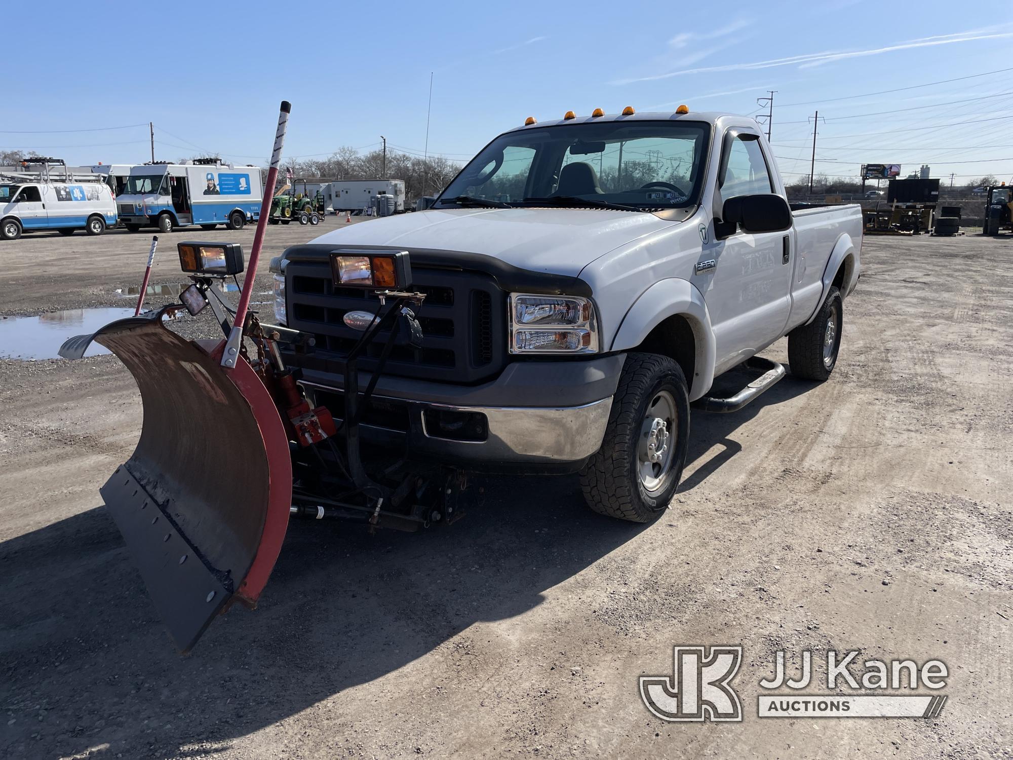 (Plymouth Meeting, PA) 2005 Ford F250 4x4 Pickup Truck Runs & Moves, Abs Light on, Body Rust Damage,