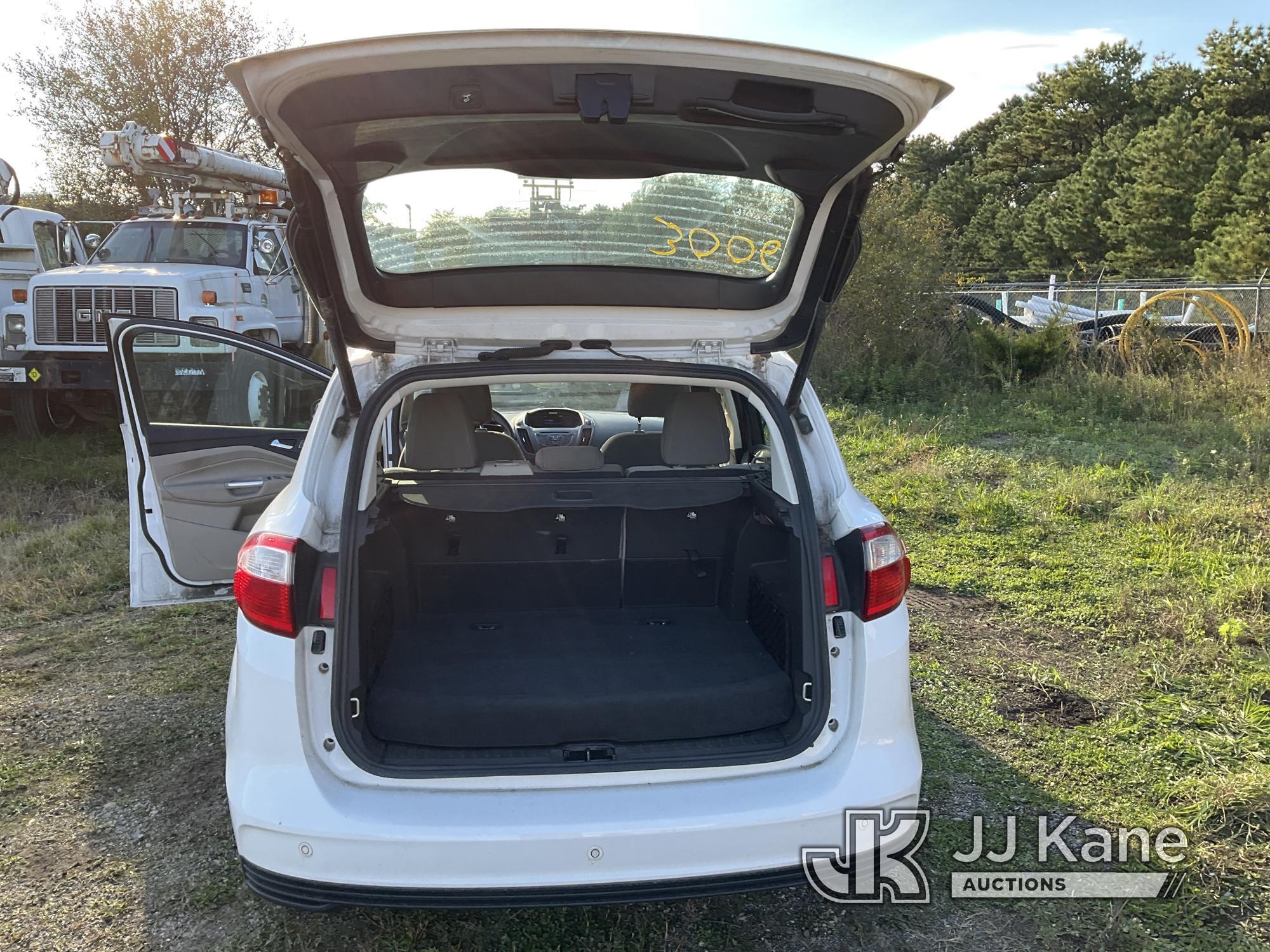 (Bellport, NY) 2016 Ford C-Max Hybrid 4-Door Hatch Back Runs & Moves, Stop Safely Warning On, Bad Ba