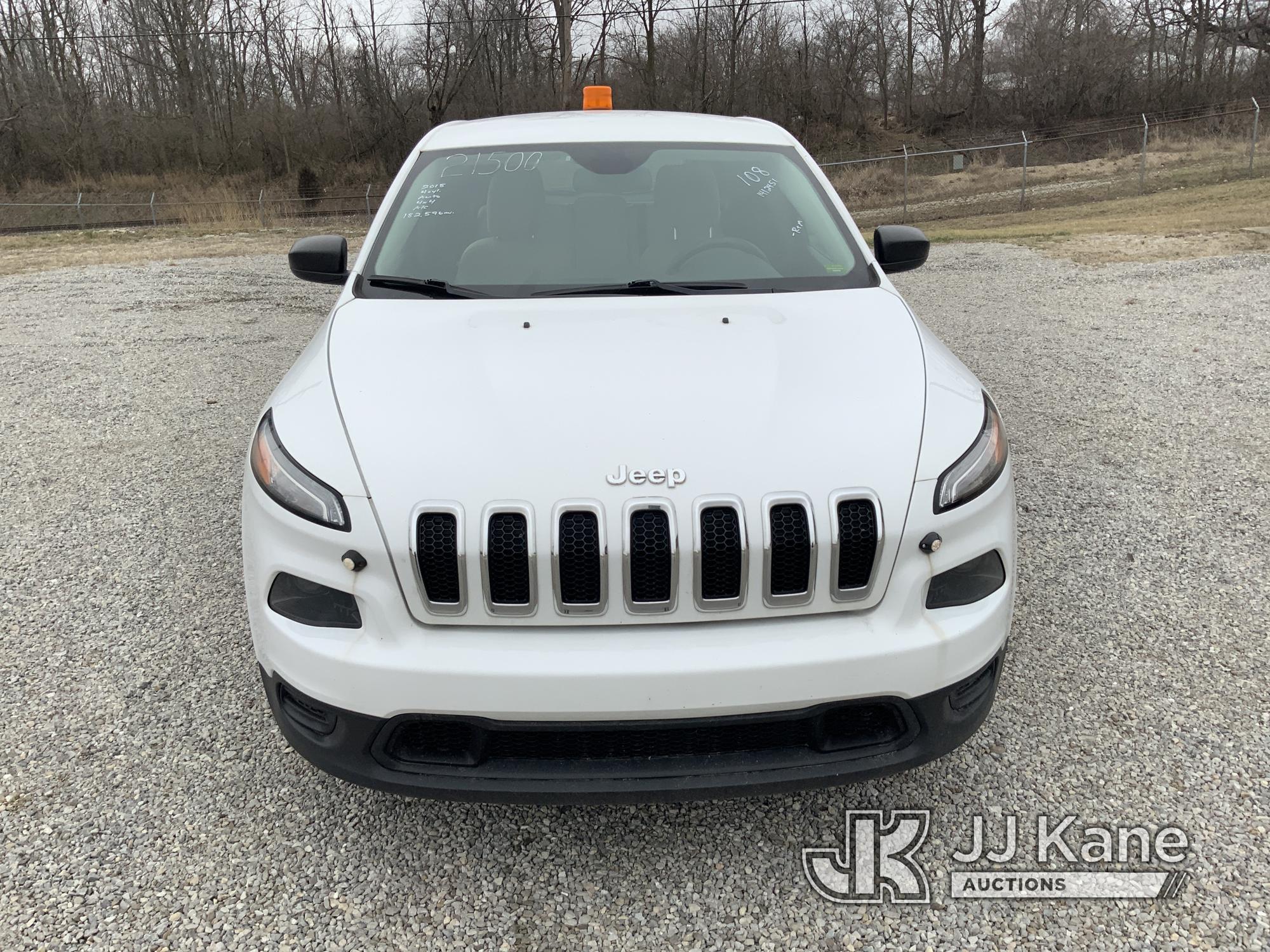 (Fort Wayne, IN) 2015 Jeep Cherokee 4x4 4-Door Sport Utility Vehicle Runs & Moves