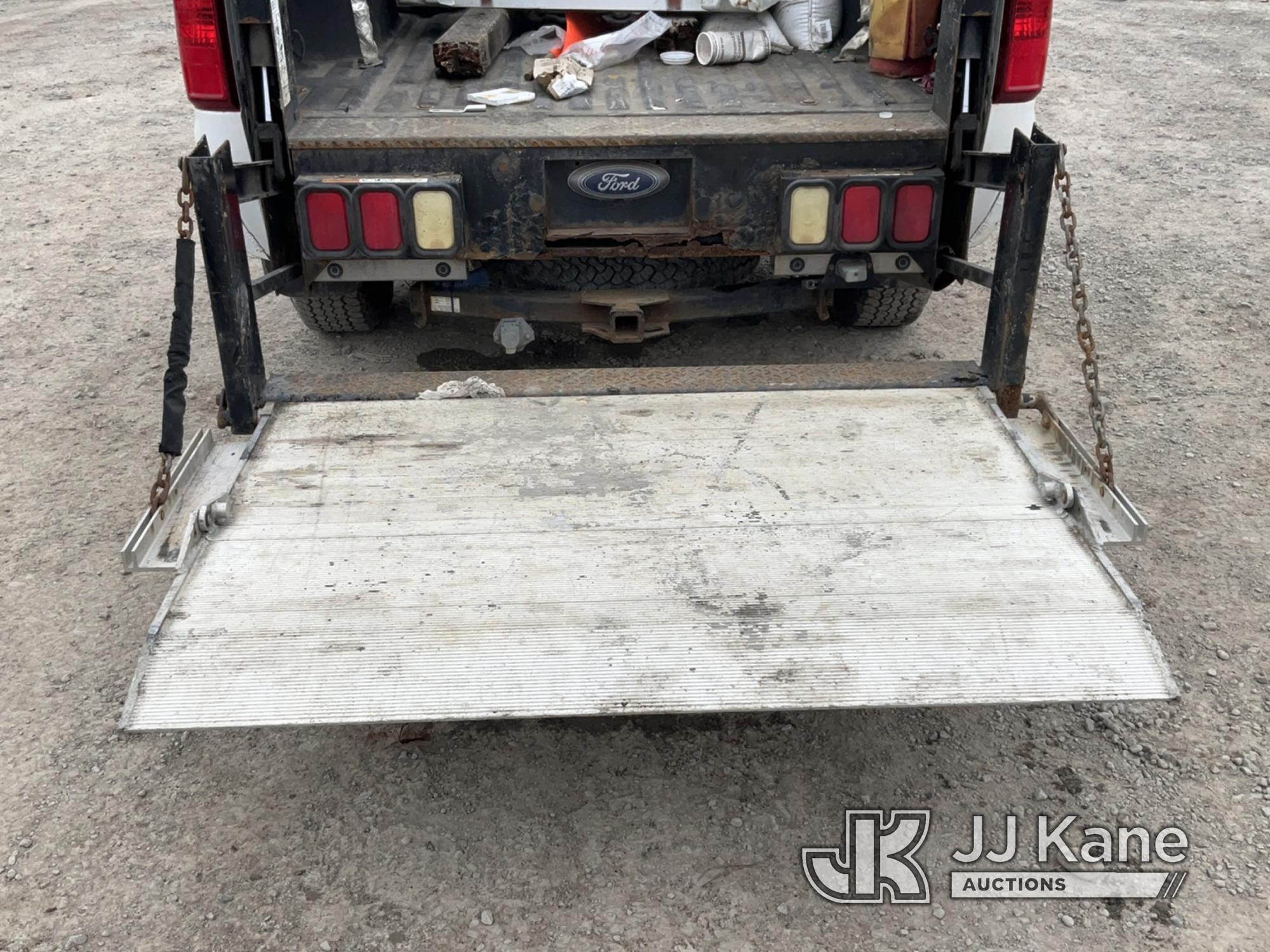 (Rome, NY) 2015 Ford F250 4x4 Extended-Cab Pickup Truck Runs & Moves, Body & Rust Damage, Liftgate O