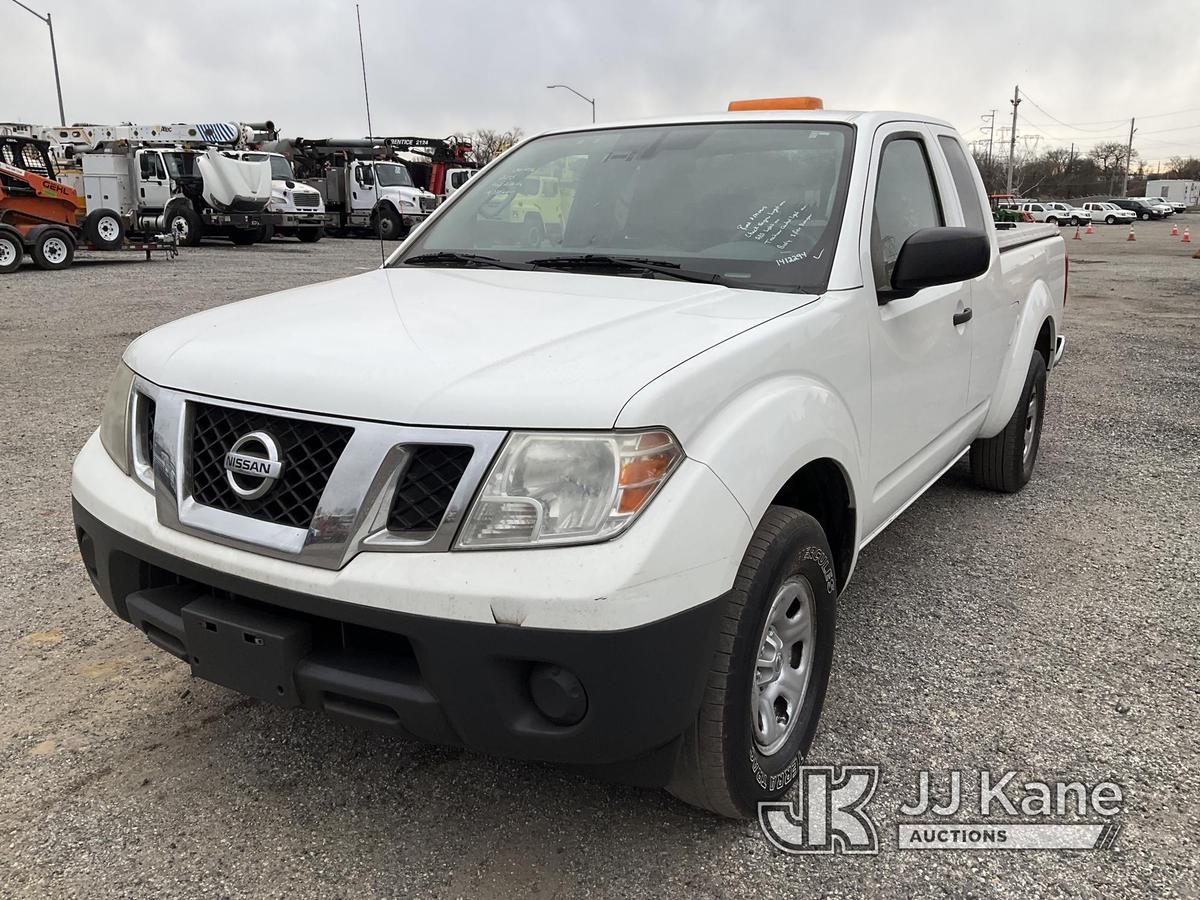 (Plymouth Meeting, PA) 2015 Nissan Frontier Extended-Cab Pickup Truck Runs & Moves, Check Engine Lig