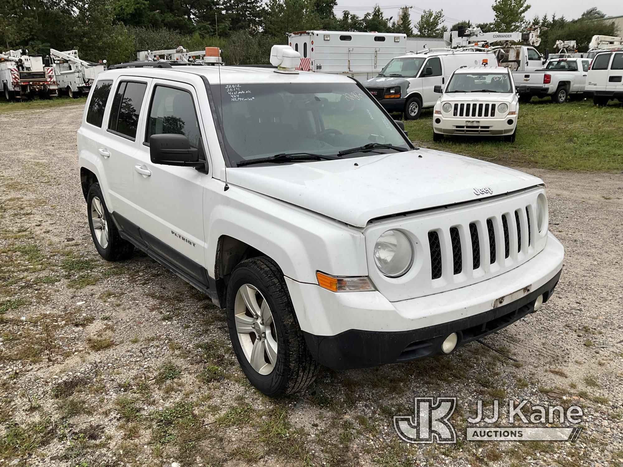 (Bellport, NY) 2014 Jeep Patriot 4x4 4-Door Sport Utility Vehicle Runs & Moves, Body & Rust Damage,