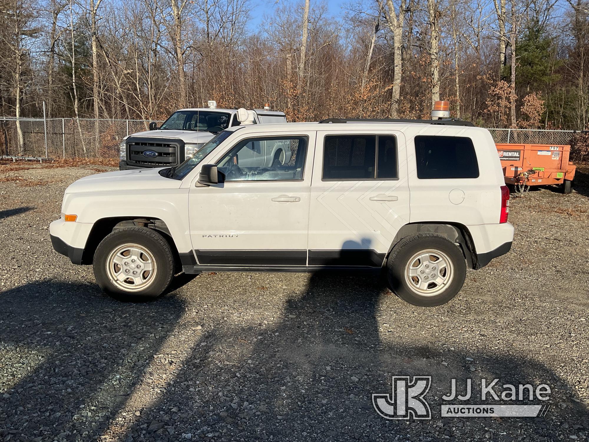 (Shrewsbury, MA) 2013 Jeep Patriot 4x4 4-Door Sport Utility Vehicle Runs & Moves) (Rust Damage