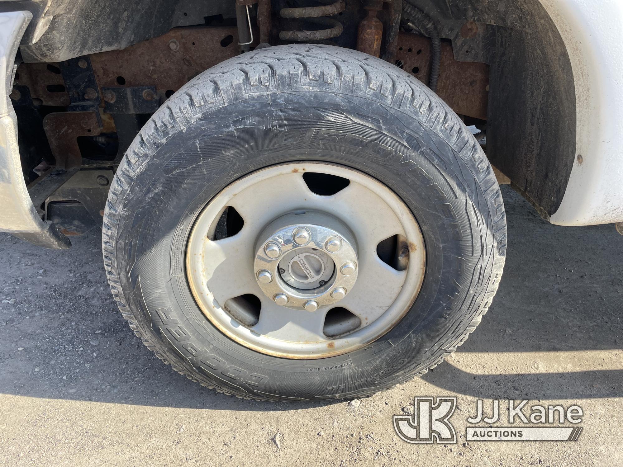 (Plymouth Meeting, PA) 2005 Ford F250 4x4 Pickup Truck Runs & Moves, Abs Light on, Body Rust Damage,